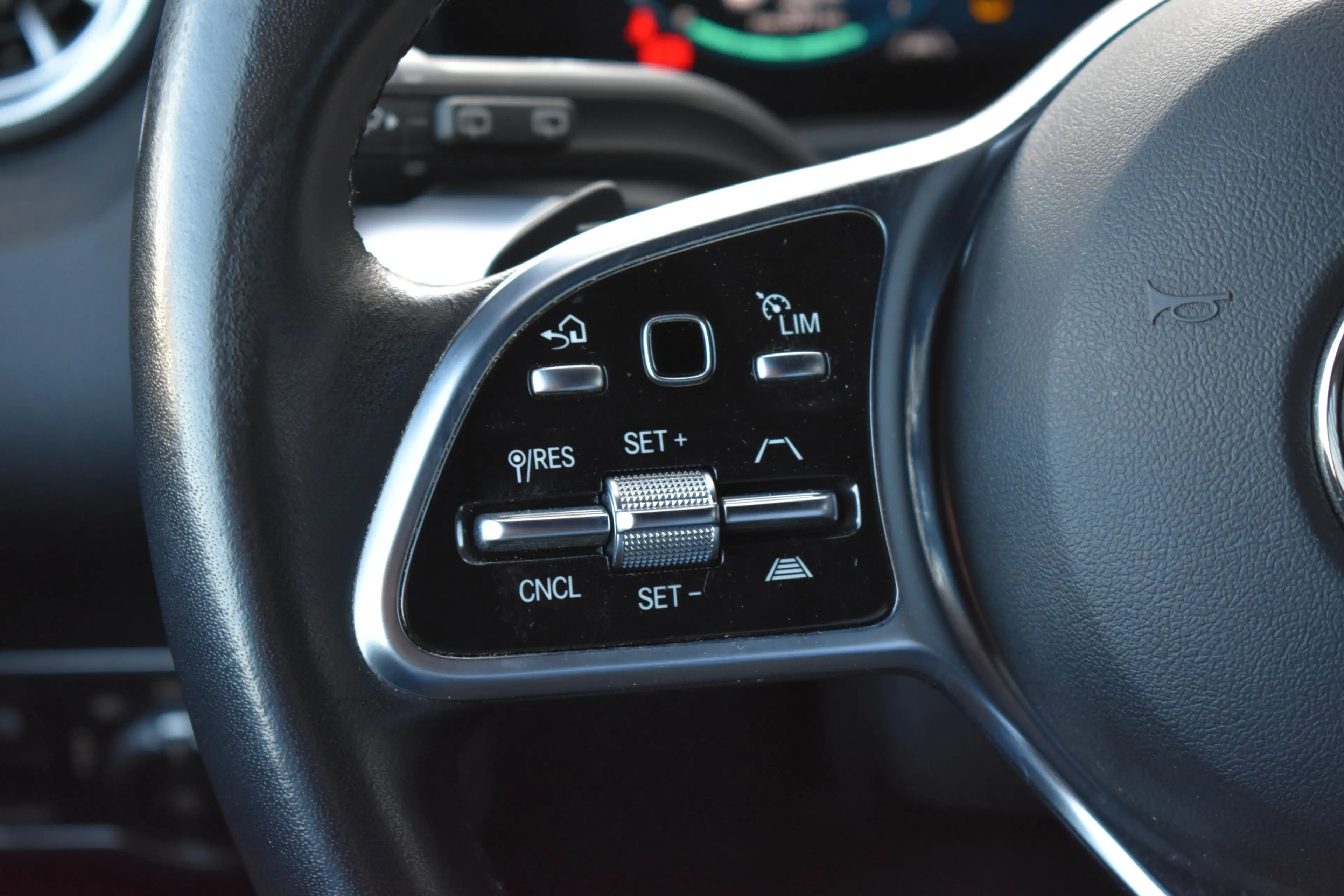 Mercedes-Benz EQB 250 Luxury Line 7p. 67 kWh LED | Camera | Carplay | Ad — photo 12