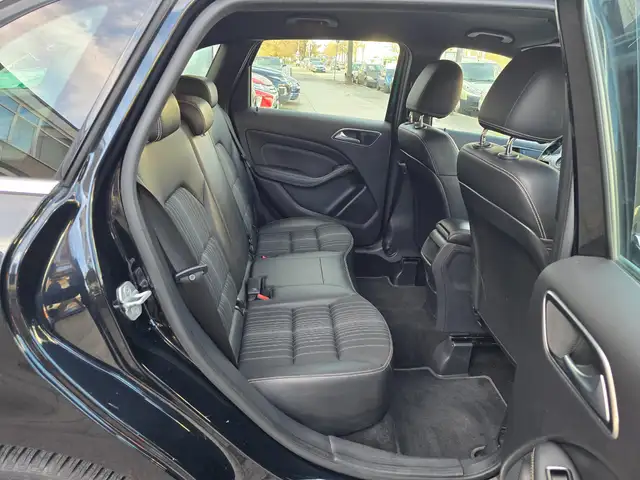 Mercedes-Benz B-Class view 10