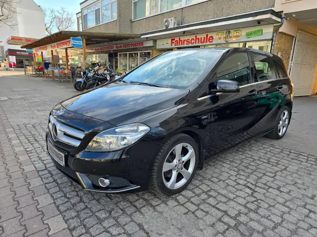 Mercedes-Benz B-Class view 2