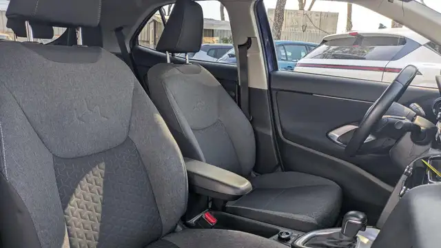 Toyota Yaris Cross view 11