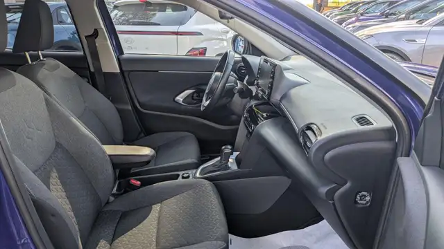 Toyota Yaris Cross view 9
