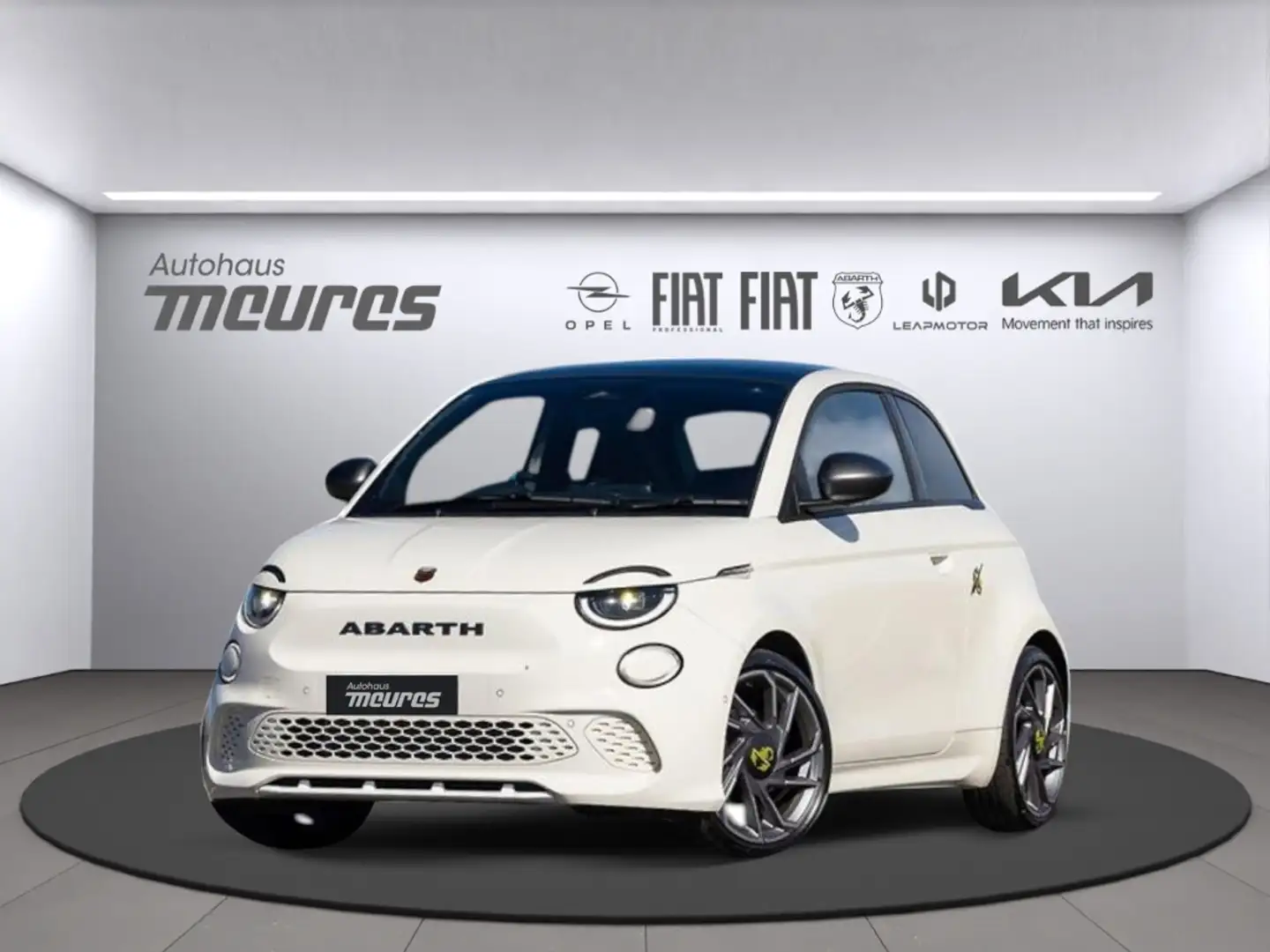 Abarth 500 E, Elektroantrieb 155 PS, Allwetter Rückfahrkamera Weiß - 1