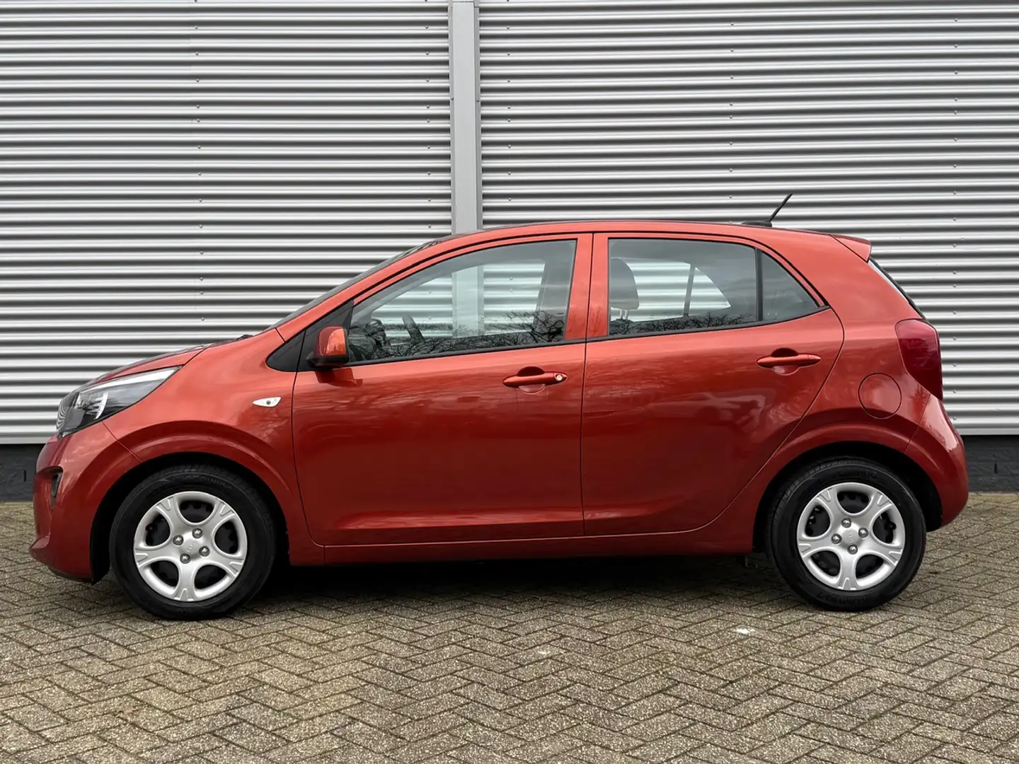 Kia Picanto 1.0 DPi 67pk 4-zits ComfortLine | Bluetooth | Airc Orange - 2