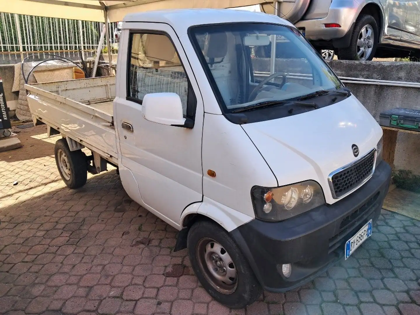 Piaggio Porter VEM 1.3 portata 1030 kg. Blanc - 2