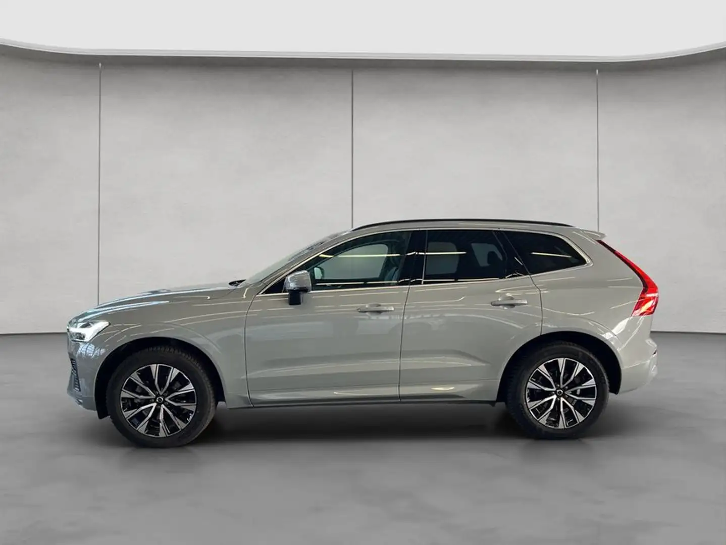 Volvo XC60 XC60 B5 AWD Aut Leder ACC BLIS Voll-LED 19'' H&K Grau - 2