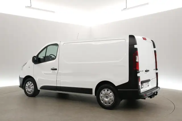 Renault Trafic view 4