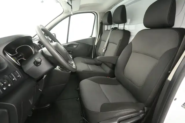 Renault Trafic view 9
