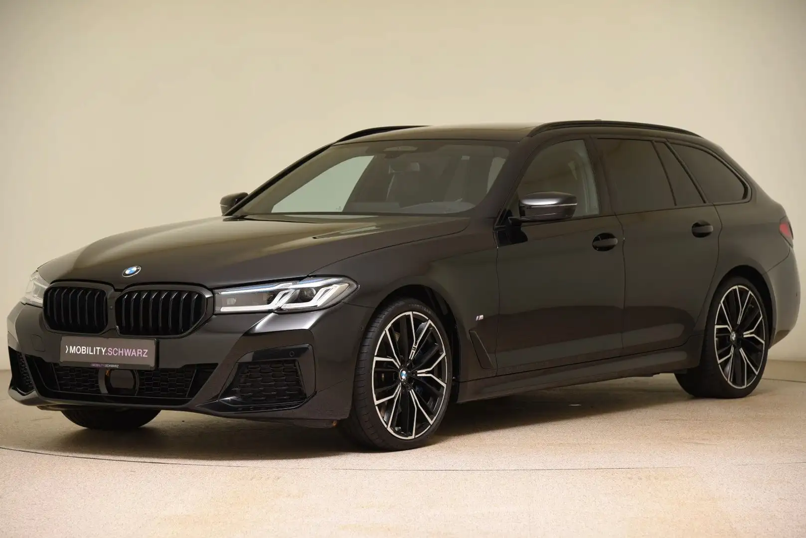 BMW 530 d xDrive Touring M Sport ACC Pano HUD H&K AHK Schwarz - 1