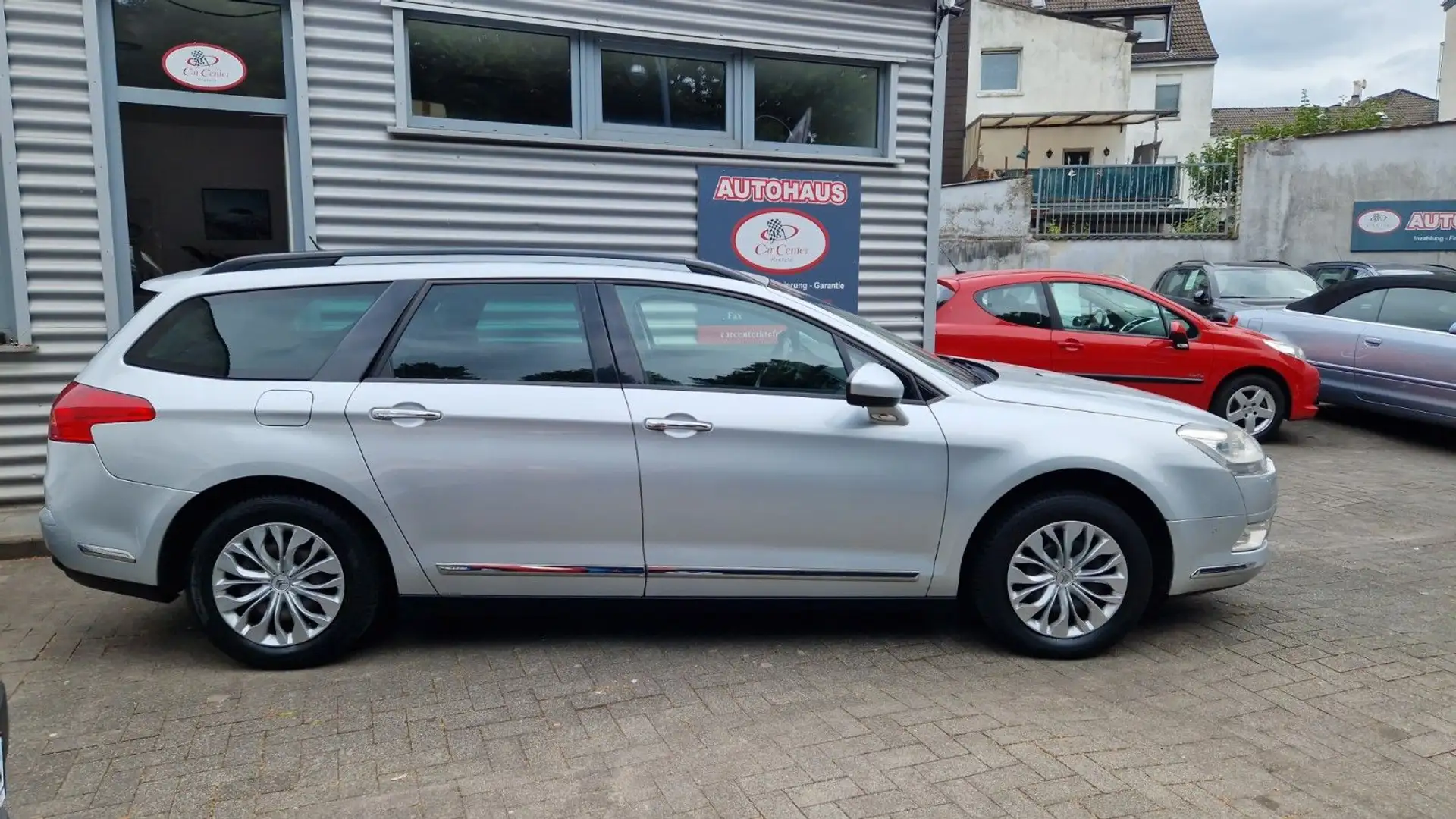 Citroen C5 1.6 HDI Tourer Business Class SPURHALTE+NAVI Grau - 2