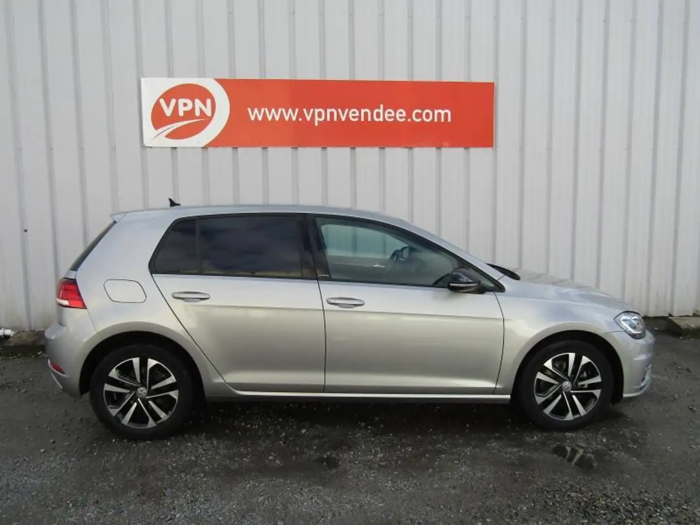 Volkswagen Golf 1.6 TDI 115ch FAP IQ.Drive Euro6d-T 5p Gris - 2