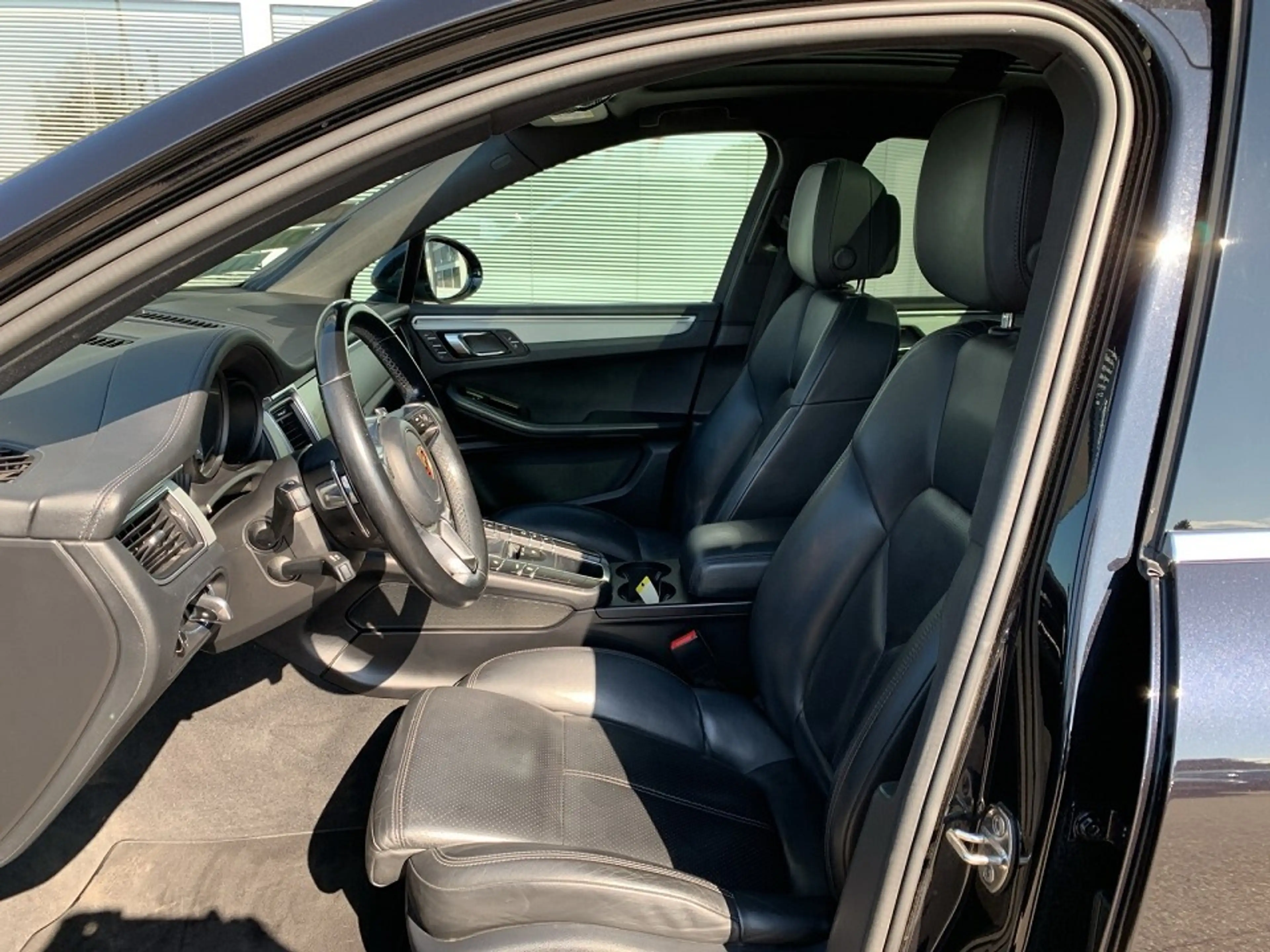 Porsche Macan S Diesel 3,0 DSG — photo 8