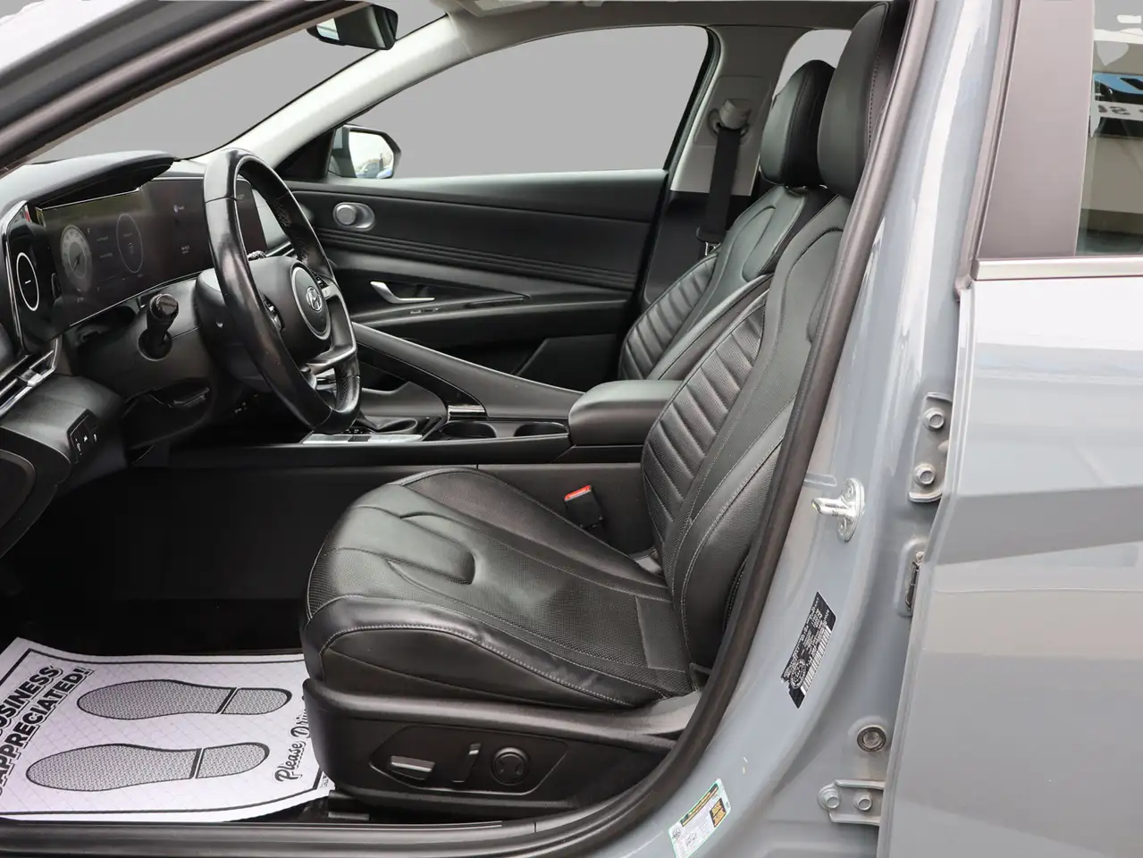 Hyundai ELANTRA снимка Hyundai ELANTRA