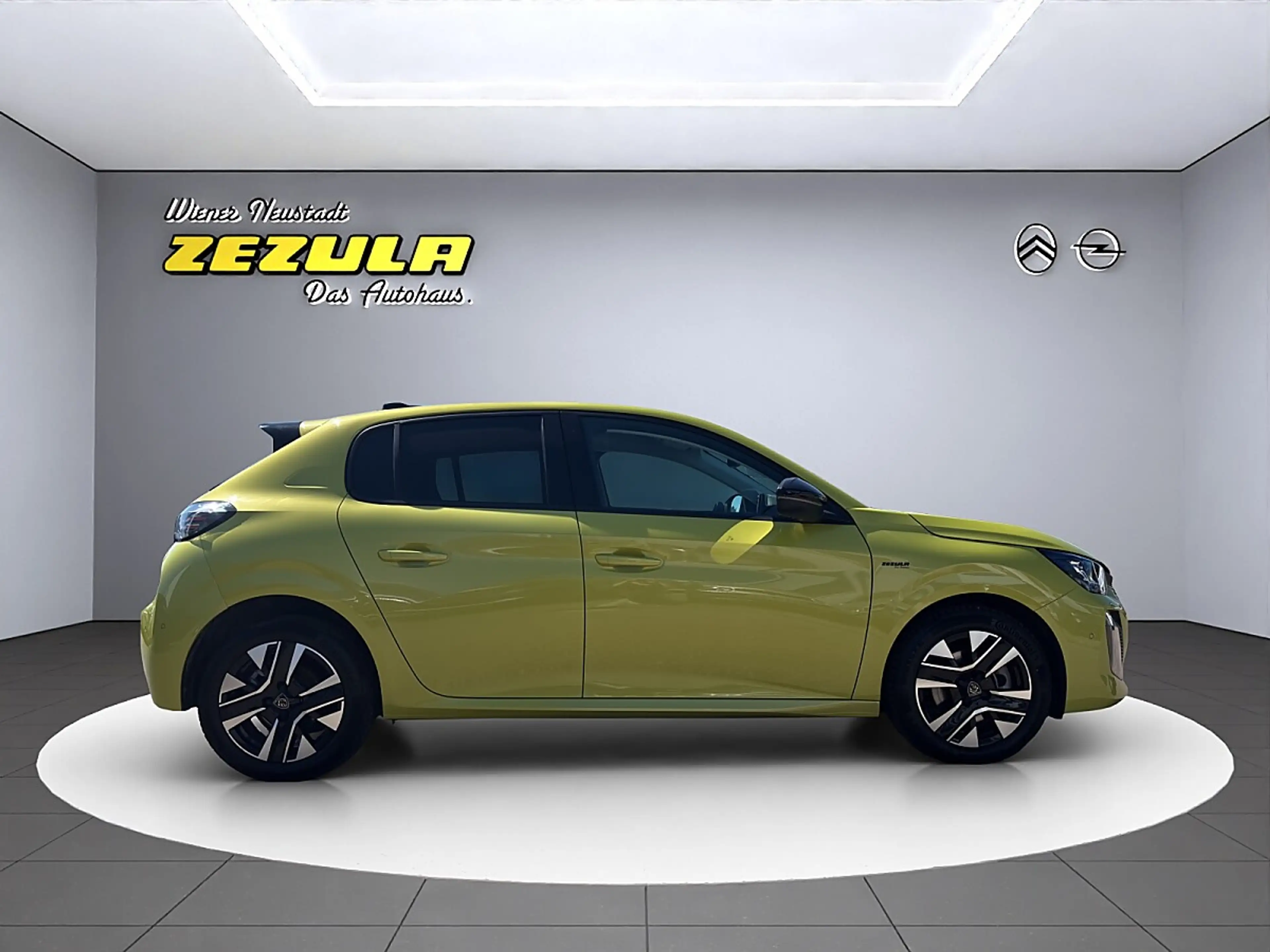 Peugeot 208 Hybrid 110 e-DCS6 Allure — photo 6