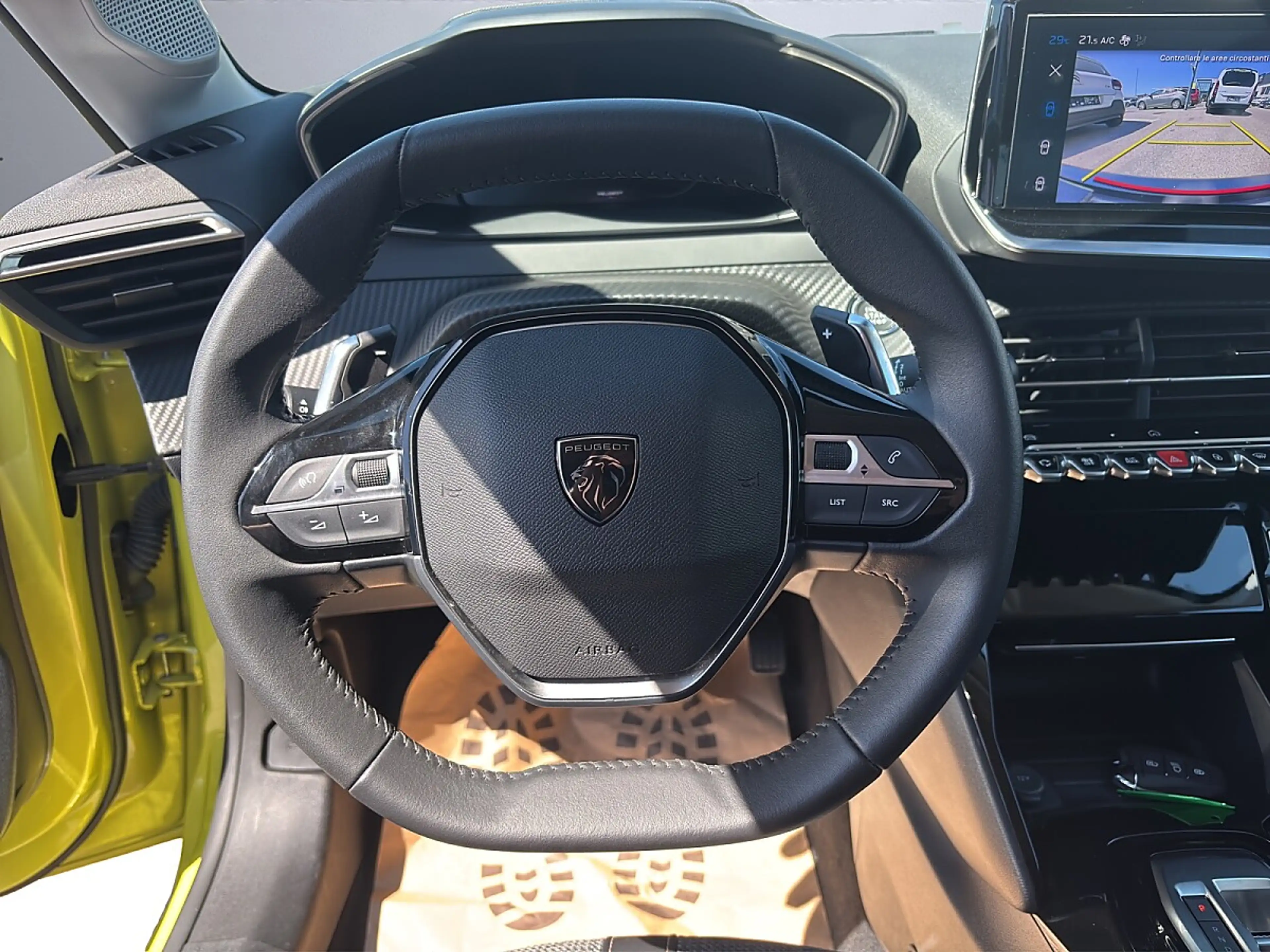 Peugeot 208 Hybrid 110 e-DCS6 Allure — photo 9