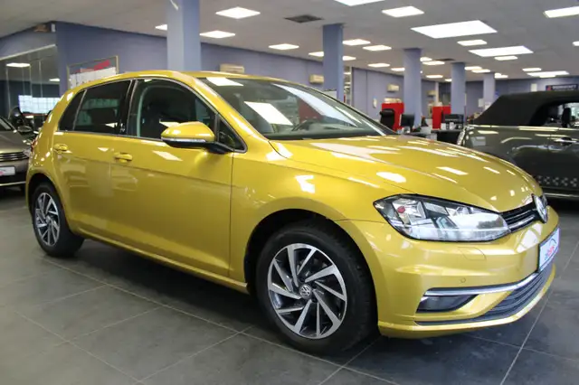 Volkswagen Golf 1.0 TSI Sound
