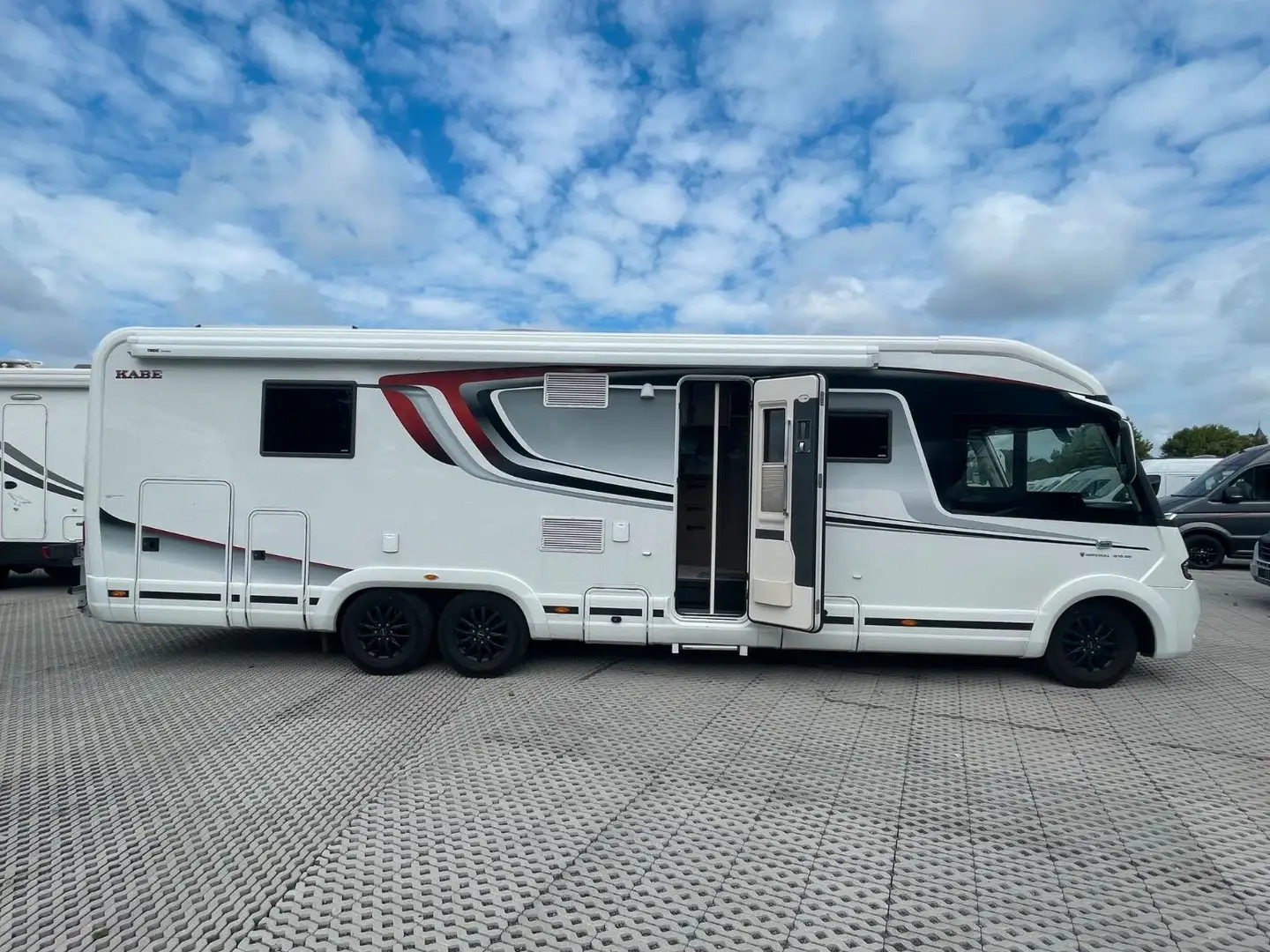 Kabe Travel Master Imperial I 910 QB*Cinderella Toi* - 2