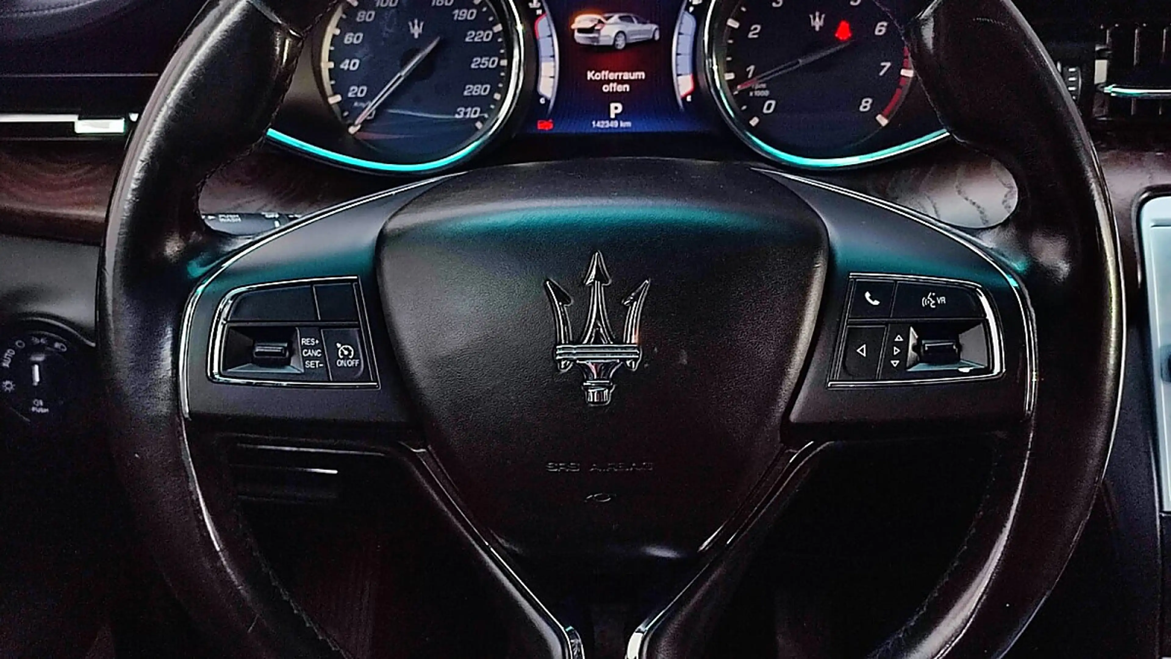 Maserati Quattroporte S Q4 — photo 7
