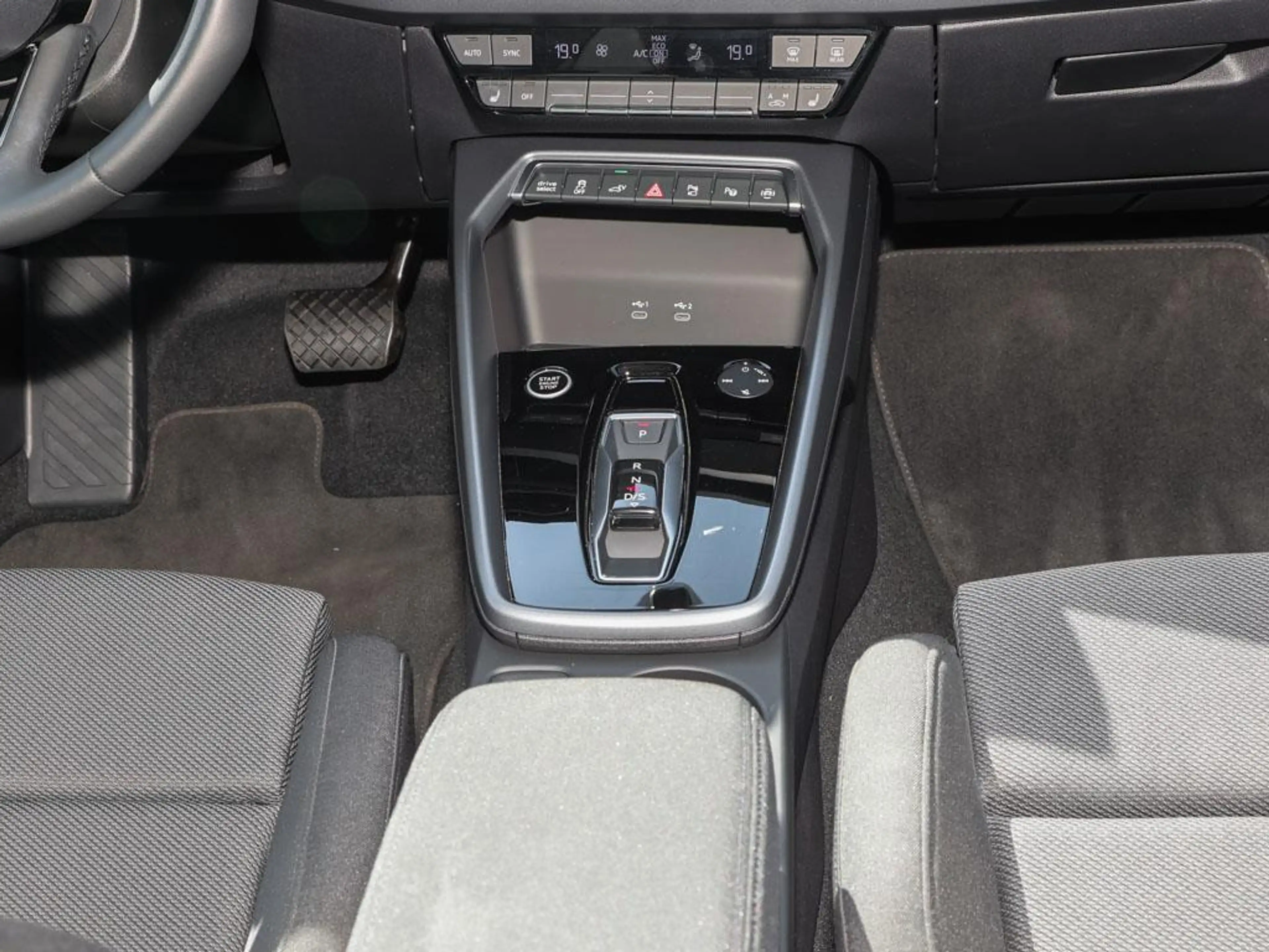 Audi A3 Advanced 40 TFSIe KAMERA+LED+NAVI — photo 8