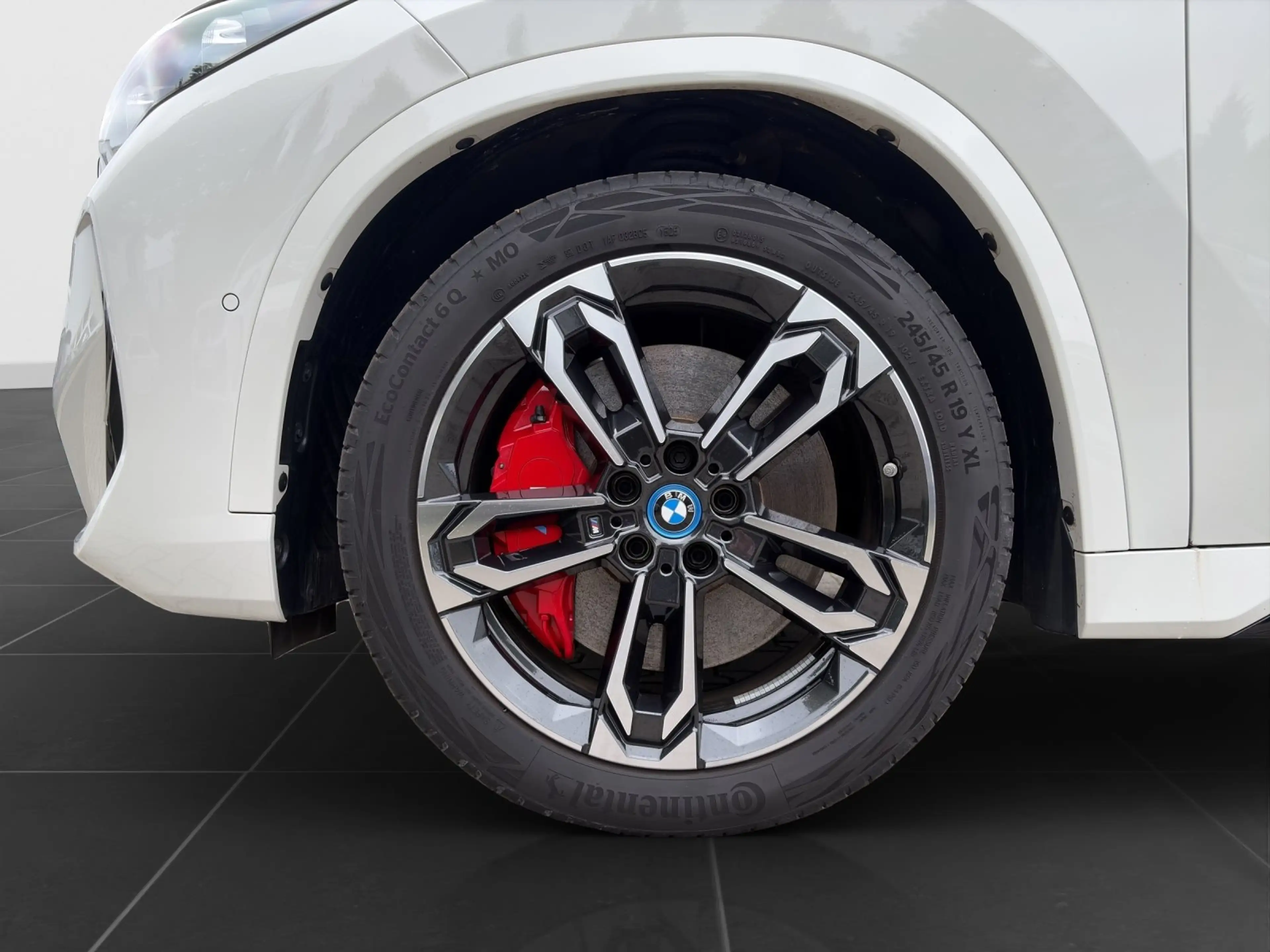 BMW iX1 eDrive20 M-Sport Pro Pano Head-Up DrivAssProf. Par — photo 8
