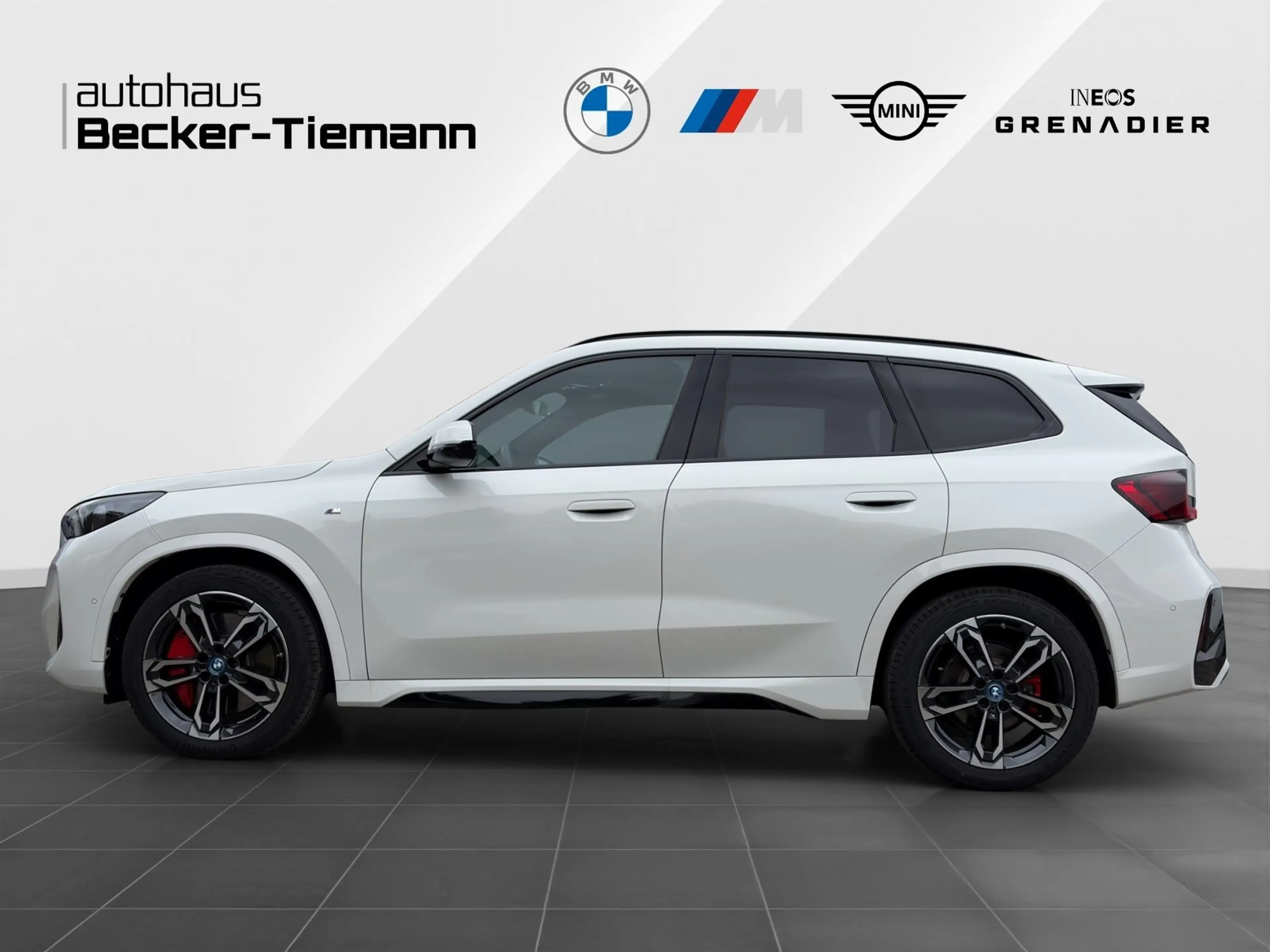 BMW iX1 eDrive20 M-Sport Pro Pano Head-Up DrivAssProf. Par — photo 3