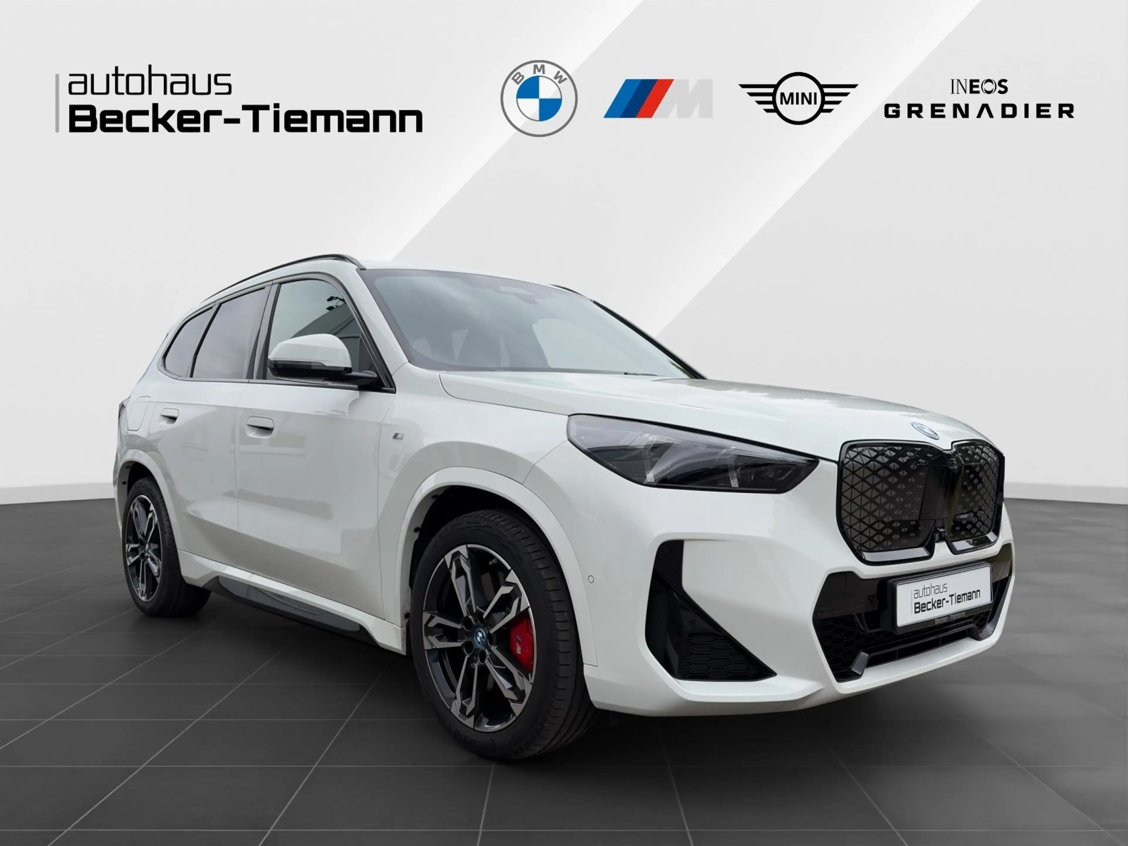 BMW iX1 eDrive20 M-Sport Pro Pano Head-Up DrivAssProf. Par — photo 7