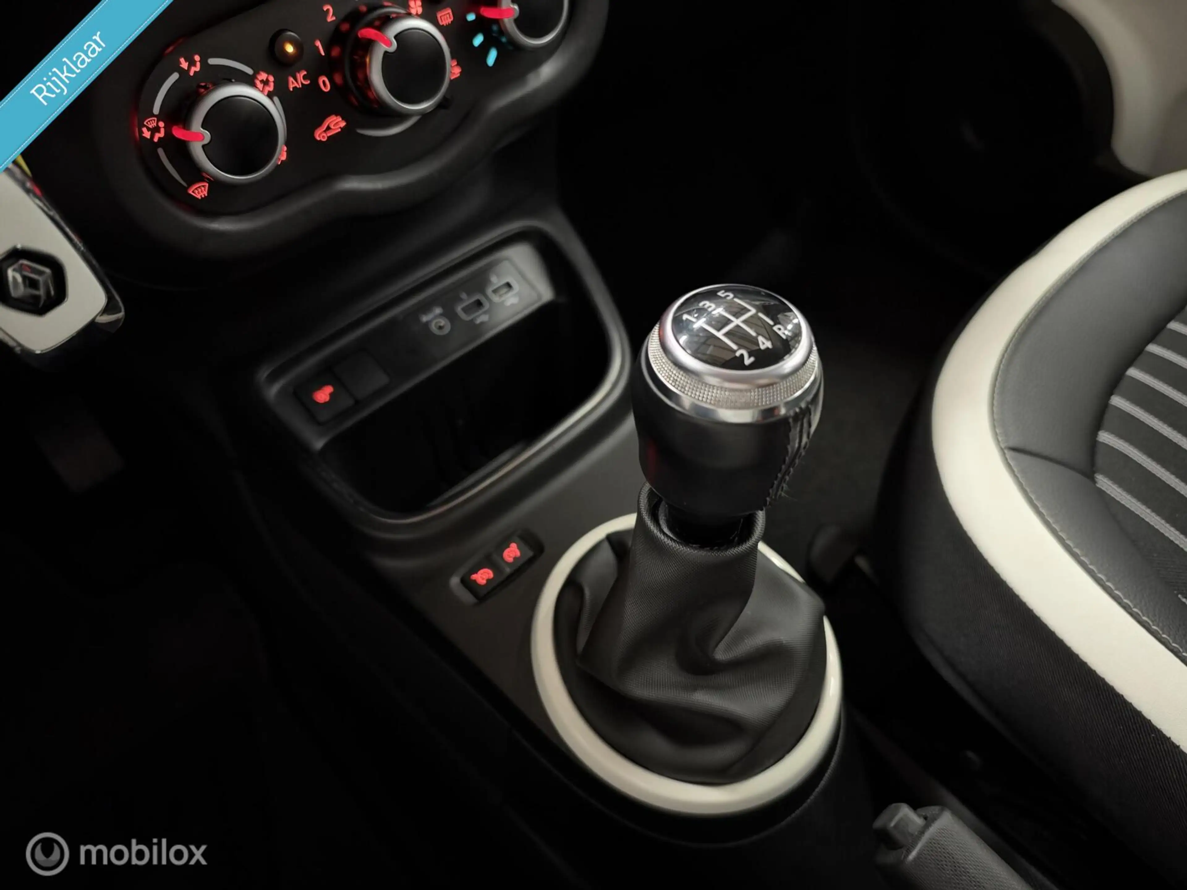Renault Twingo 1.0 SCe Intens|Leder|Airco|CarPlay|Sport velgen — photo 25