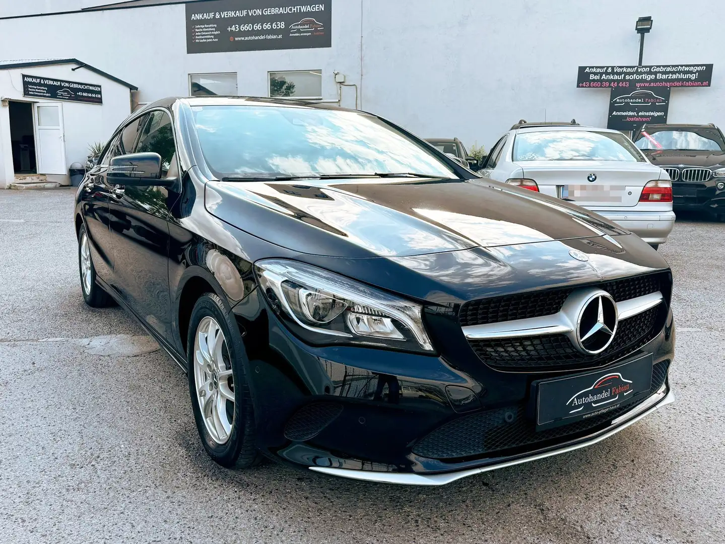 Mercedes-Benz CLA 220 CDI 4Matic Autom. PICKERL gepflegt SITZHEIZUNG Schwarz - 1