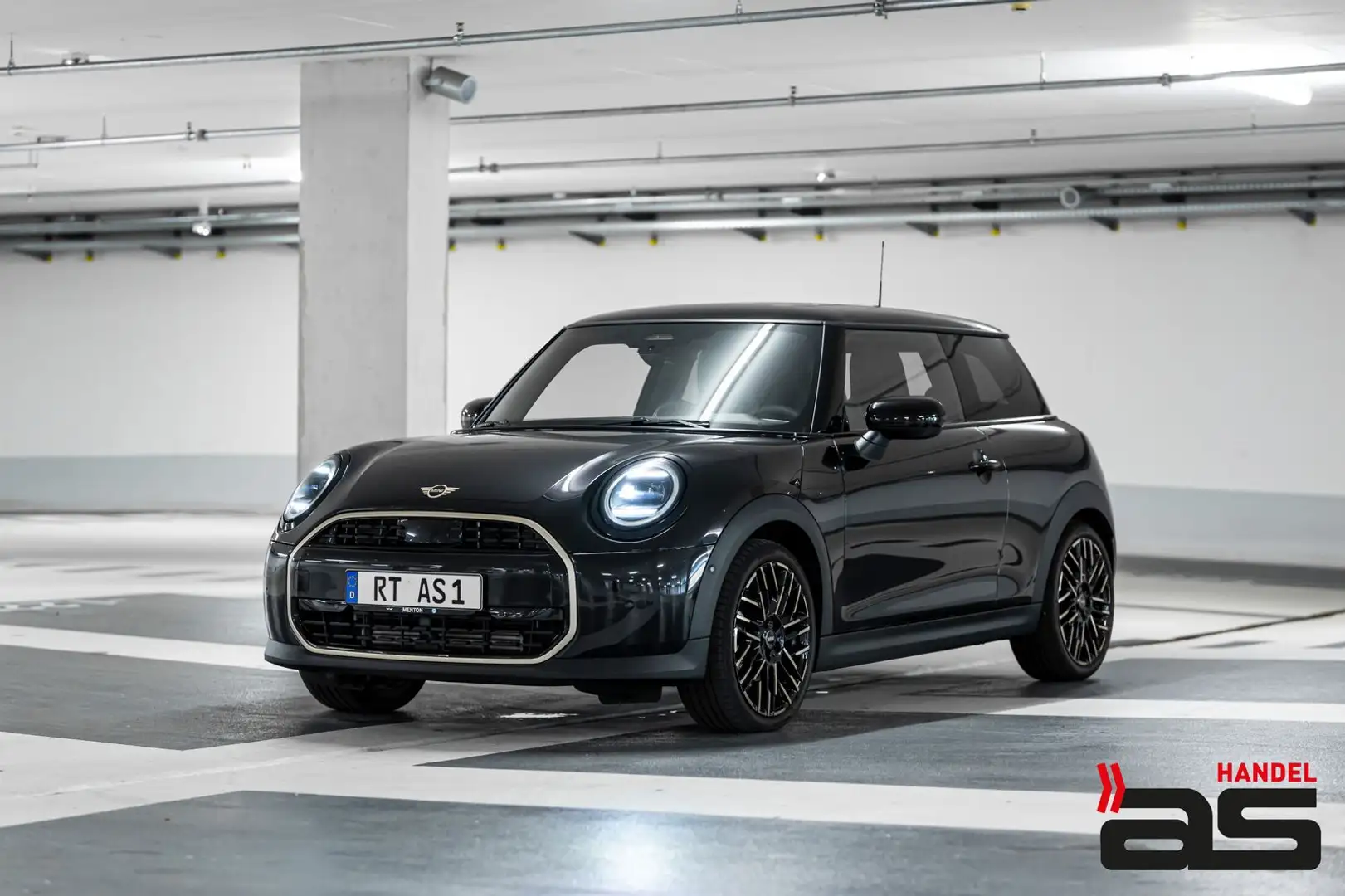MINI Cooper C Favoured Trim *Pano|LED|HUD|18"|Keyless Noir - 1
