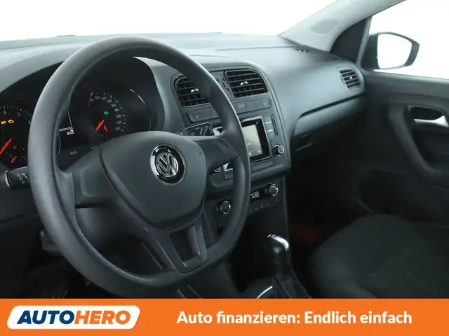 Volkswagen Polo view 11