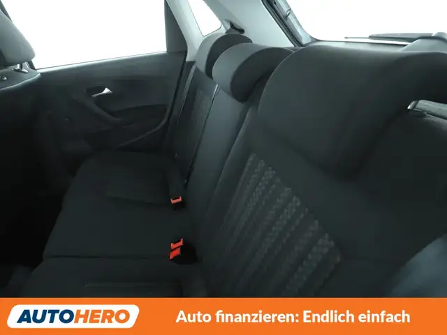 Volkswagen Polo view 14