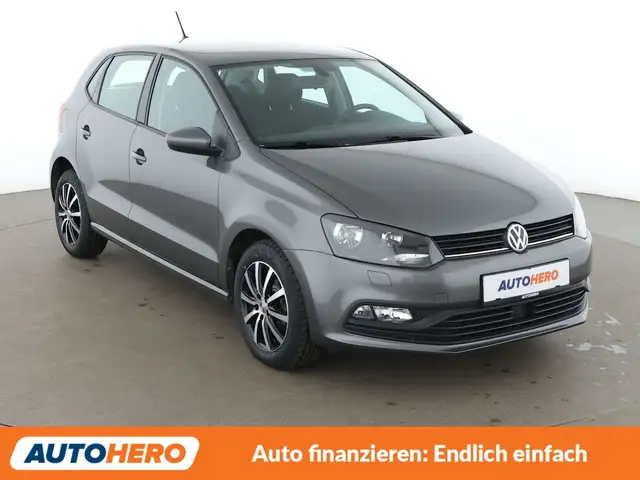 Volkswagen Polo view 8