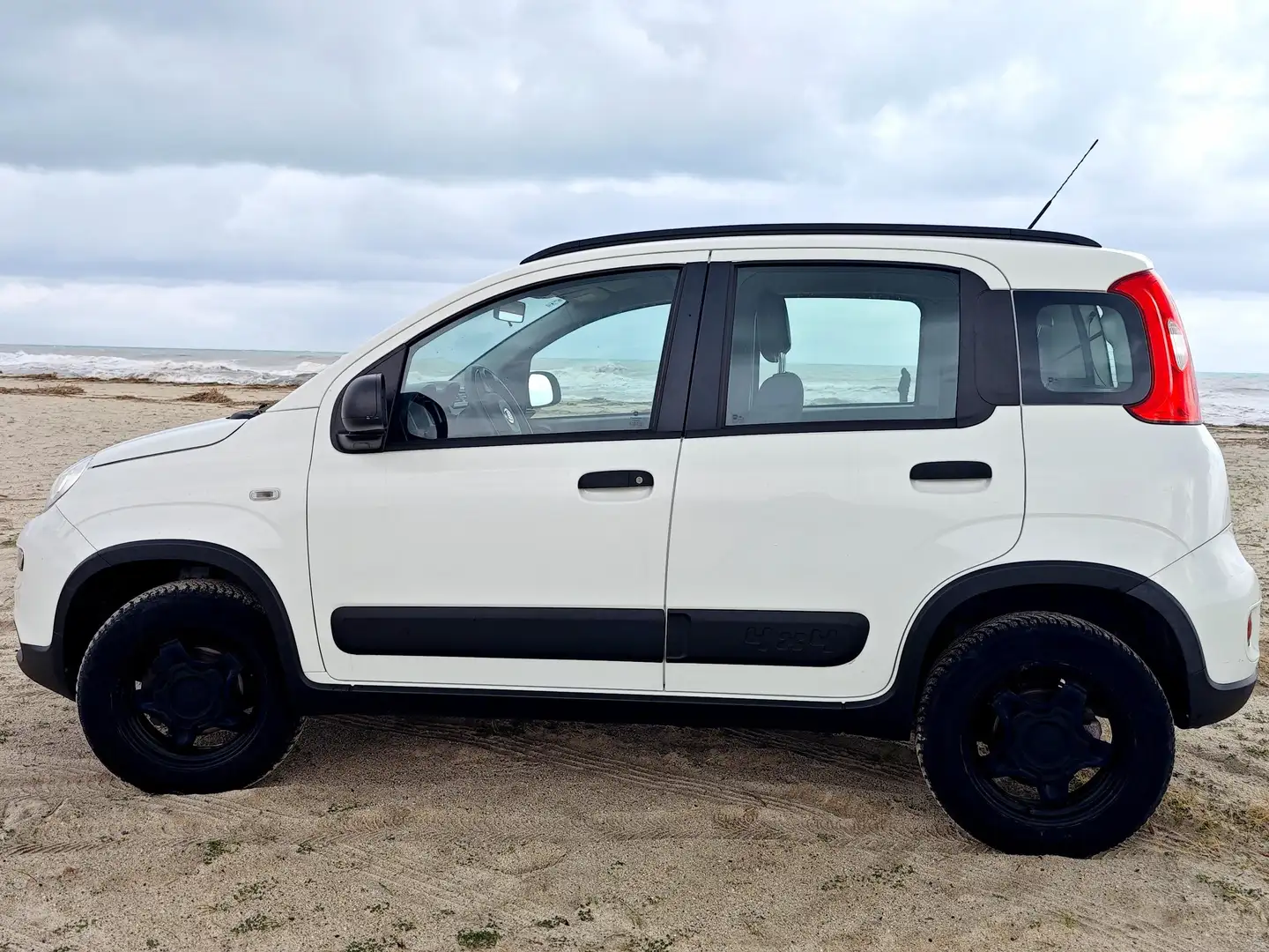 Fiat Panda Panda III 2016 4x4 0.9 t.air t. 4x4 s Weiß - 2