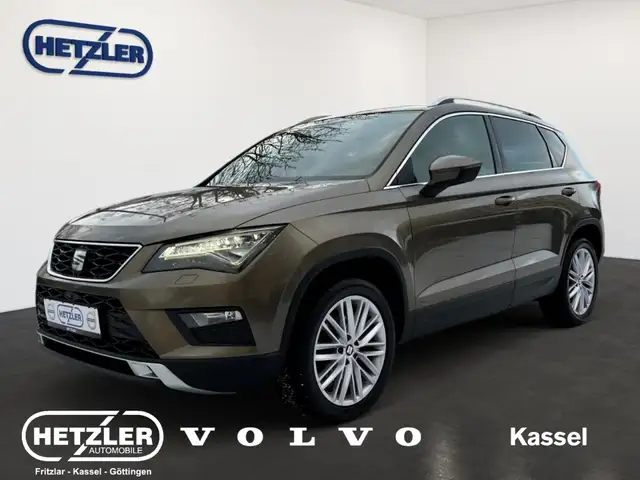 SEAT Ateca Xcellence 4Drive AHK-klappbar Navi 360 Kamera LED
