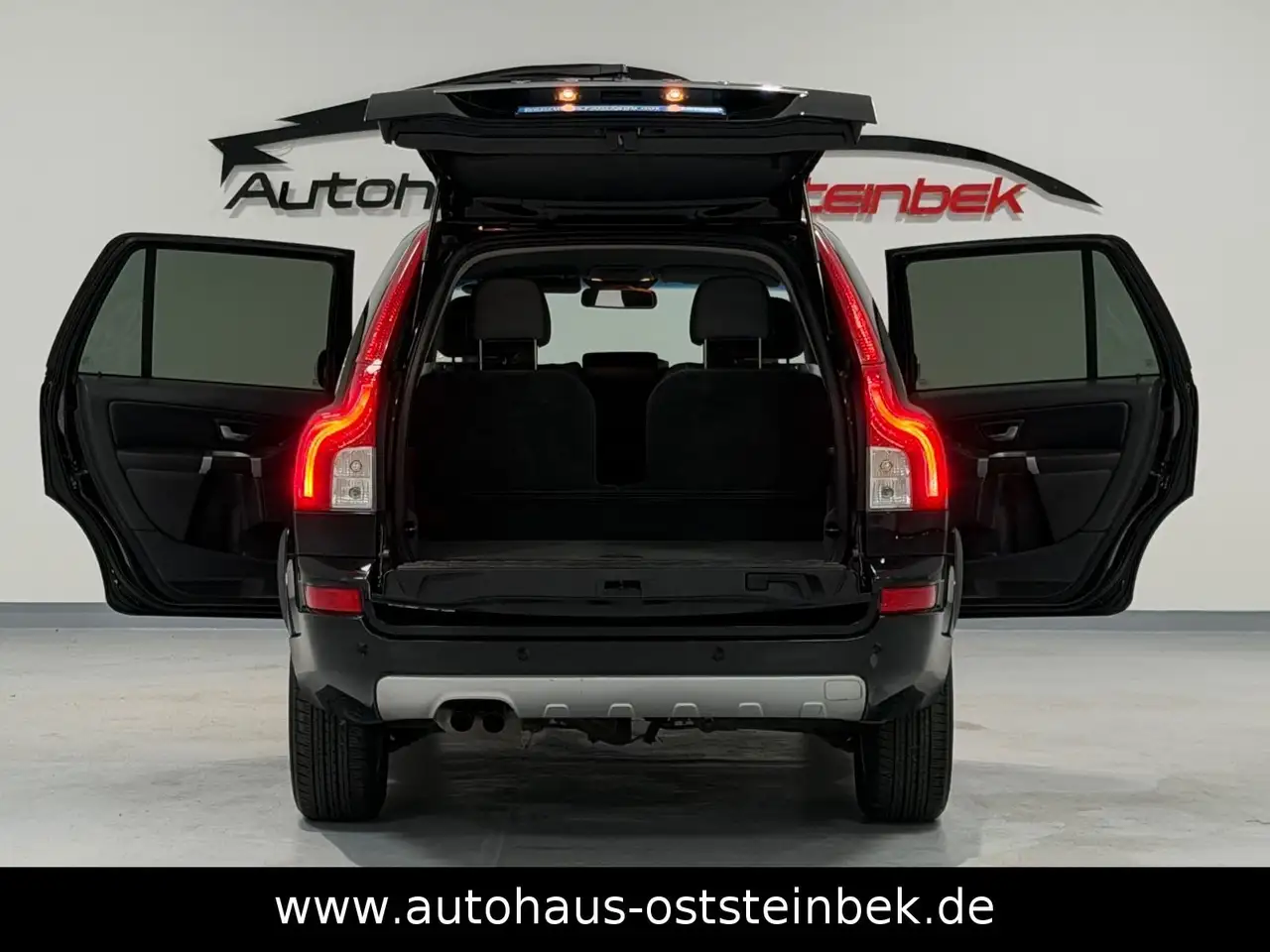 Volvo XC90 D5 AWD Geartronic Summum | 200 ch | BVA | 7 places | Cuir | Sièges électriques chauffants | GPS | Régulateur adaptatif