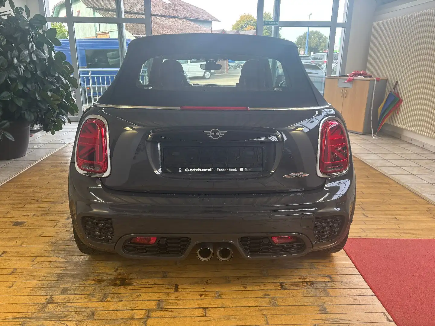 MINI John Cooper Works Schwarz - 2
