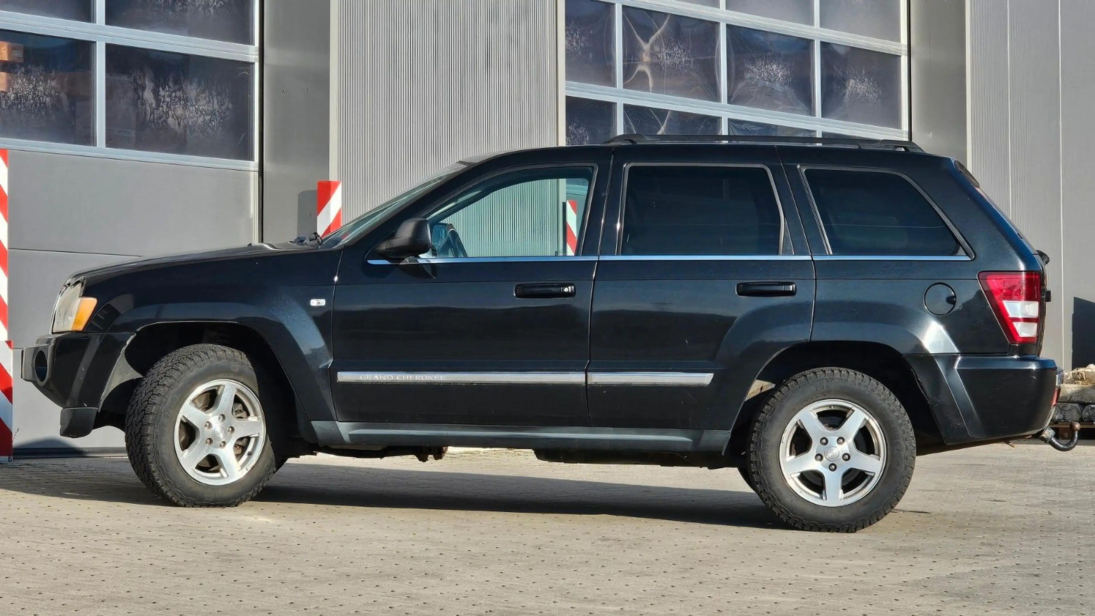 Jeep Grand Cherokee 3.0 CRD Limited AHK Klima SHZG — photo 7