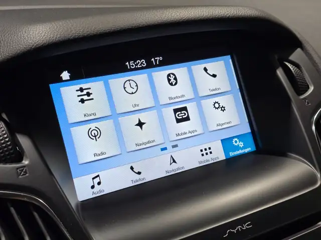 Ford Focus view 11