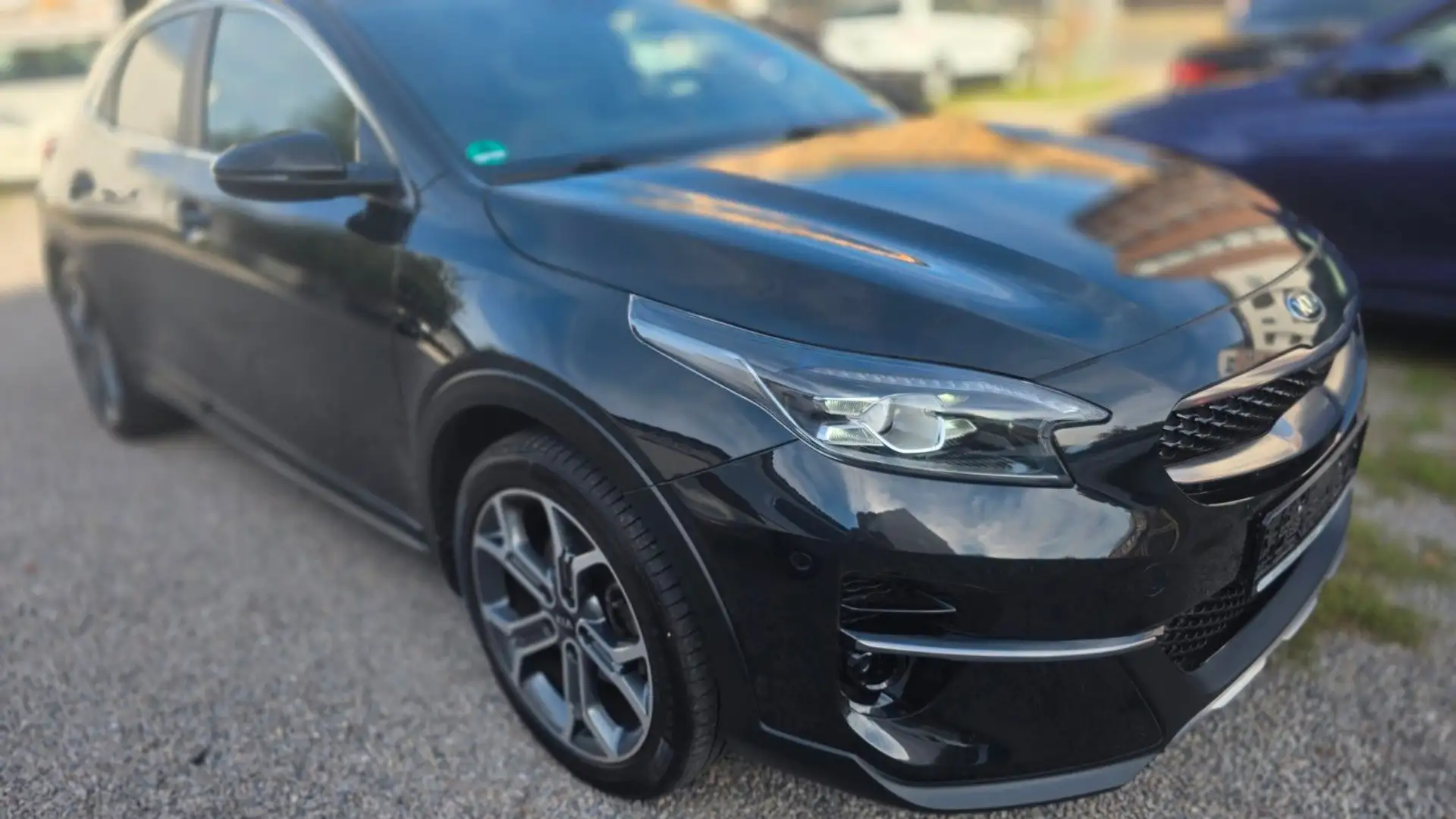 Kia XCeed Vision Schwarz - 2