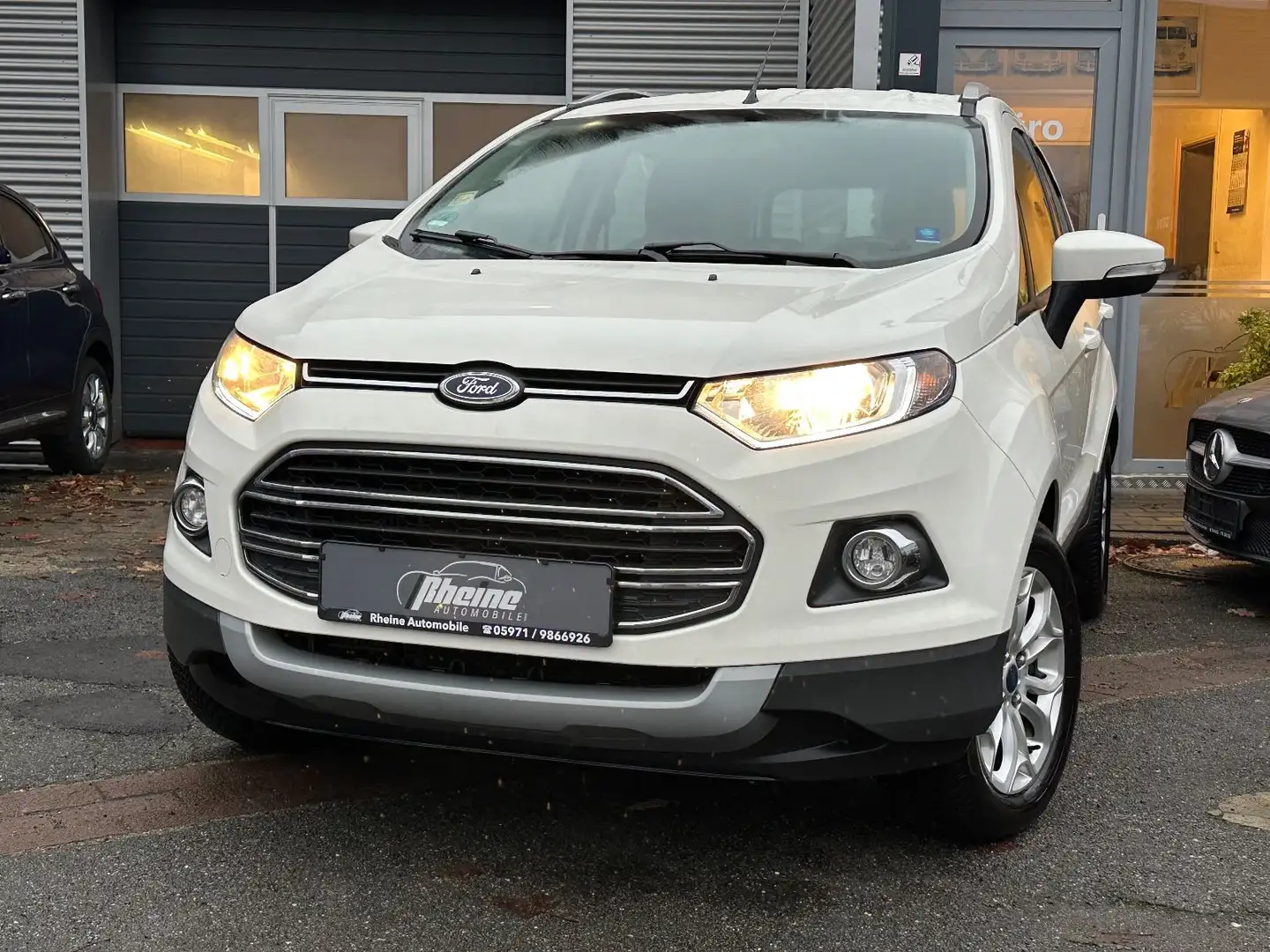 Ford EcoSport Titanium*PDC*SHZ*RADIO*MFKL* Weiß - 1