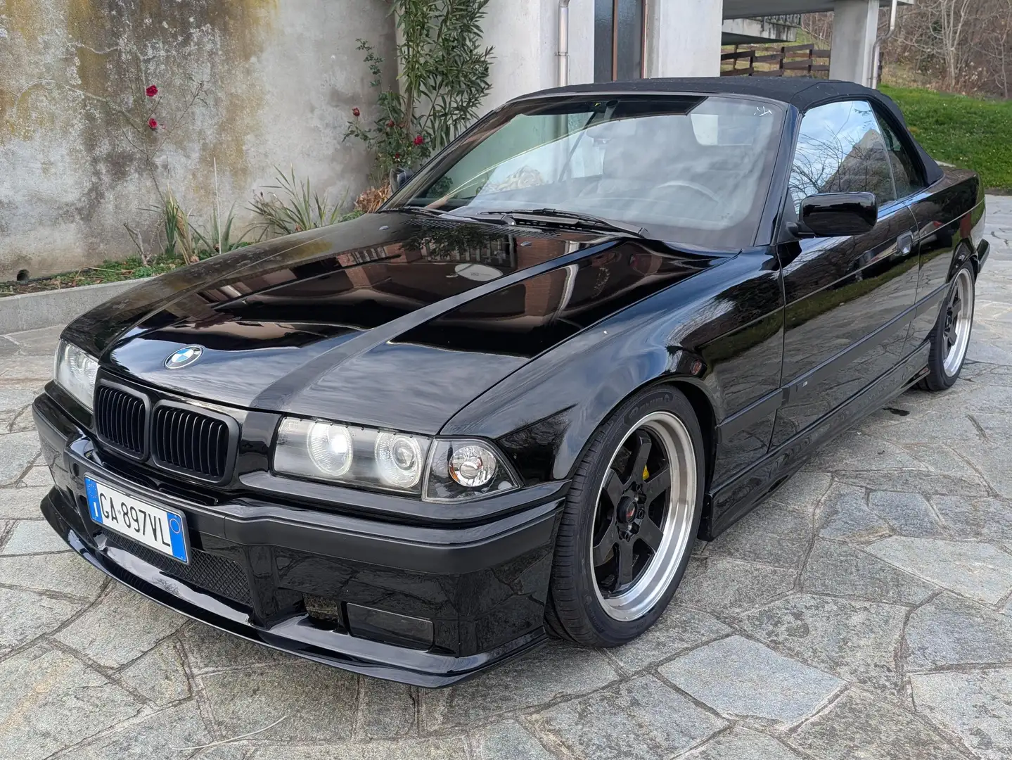BMW 325 Cabrio M Sport swap 328 Noir - 2