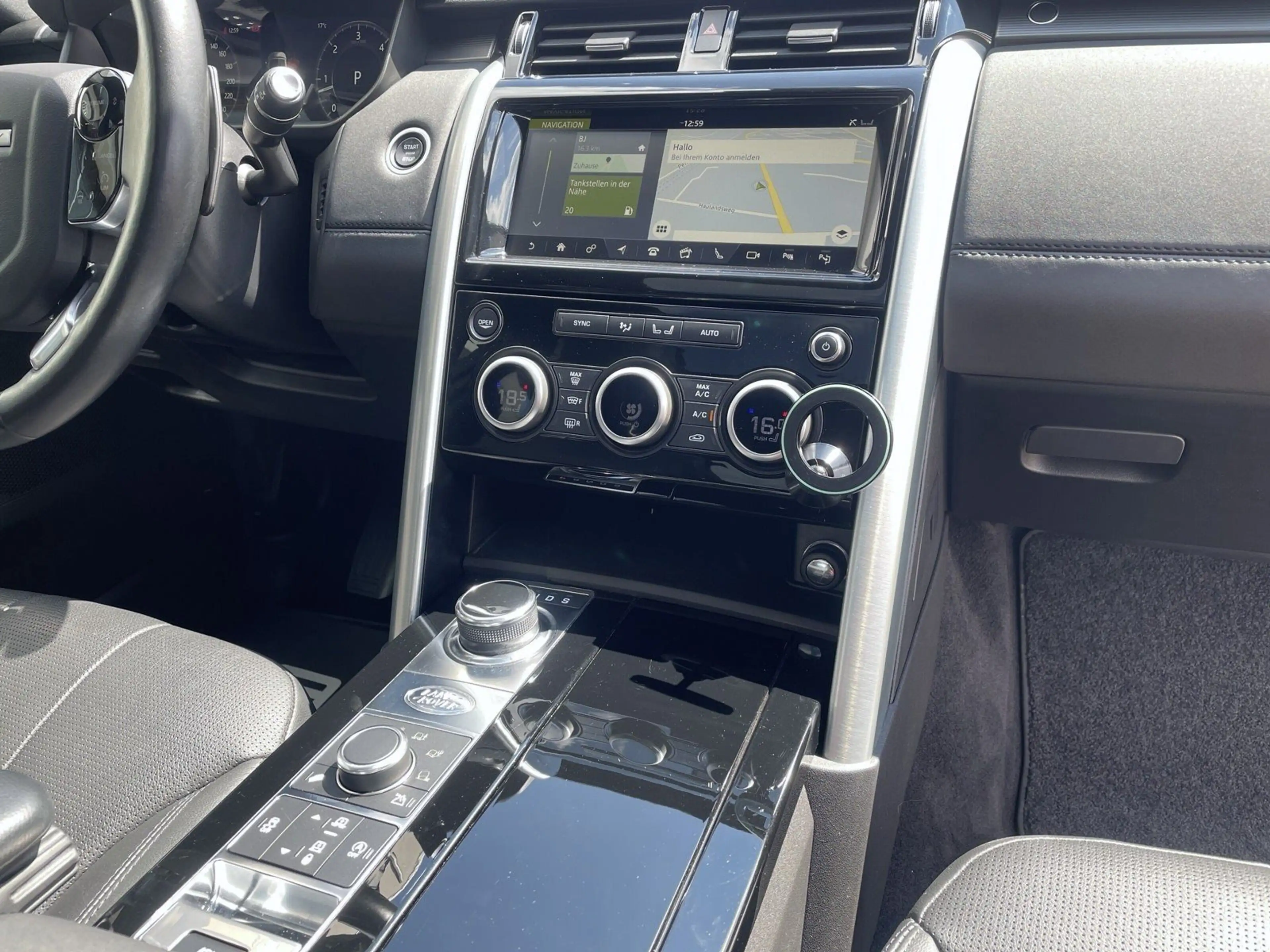 Land Rover Discovery 5 Pano+Meridian+Black+AHK+7-Sitze — photo 12