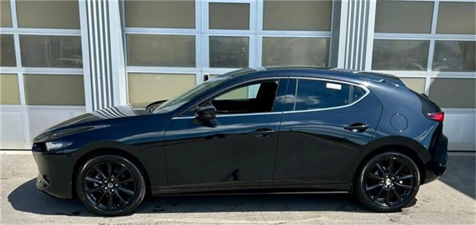 Mazda 3 e-Skyactiv-G140 Homura Aut. Automatik Schwarz - 2