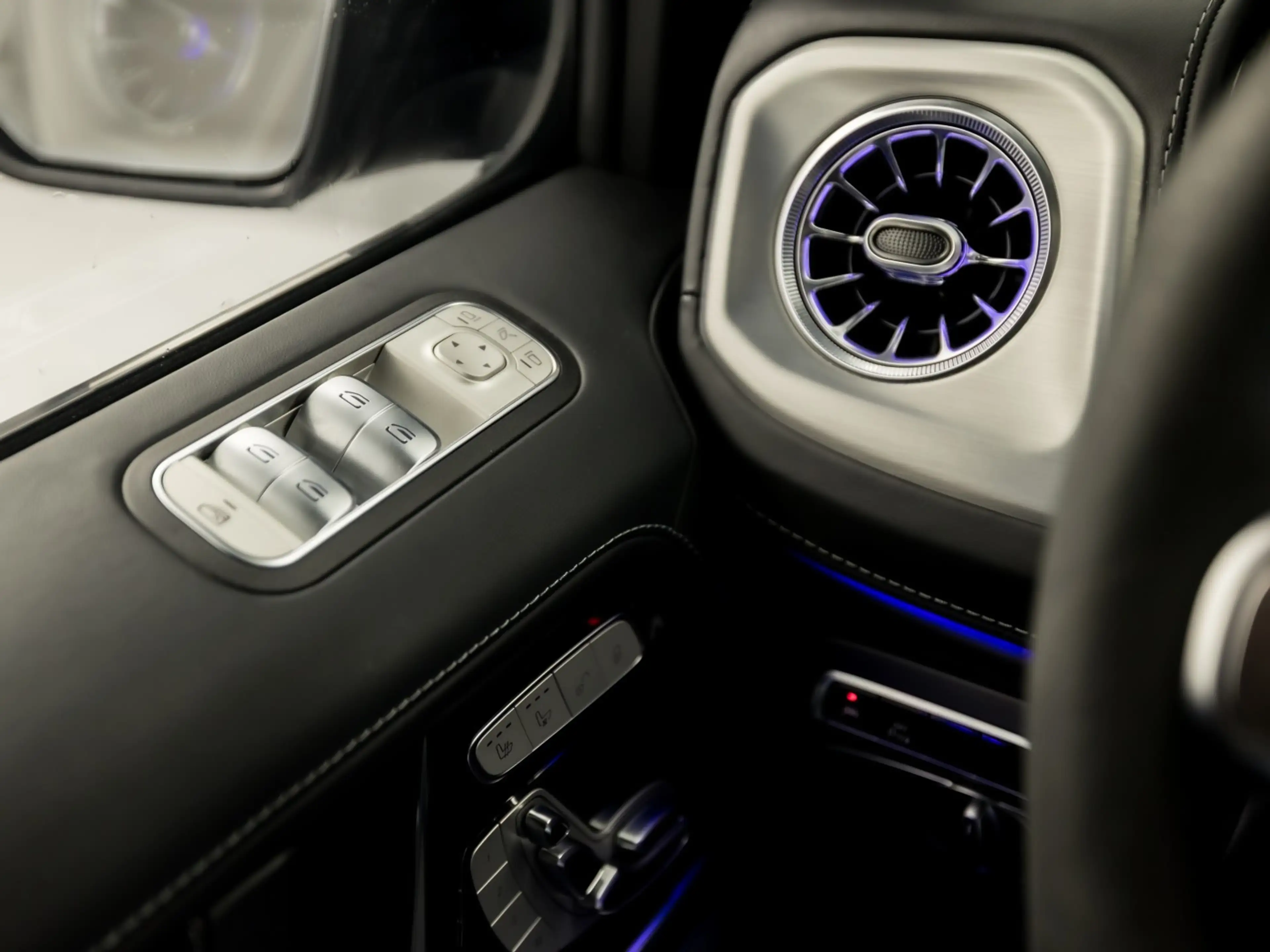 Mercedes-Benz G 63 AMG 585Pk (SCHUIFDAK, CARBON PACK, ALCANTARA HEMEL, AP — photo 21