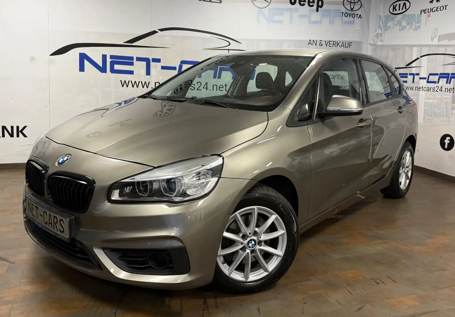 BMW 218 Aut. NAVi*LED*Leder*ALLWETTER Brown - 1