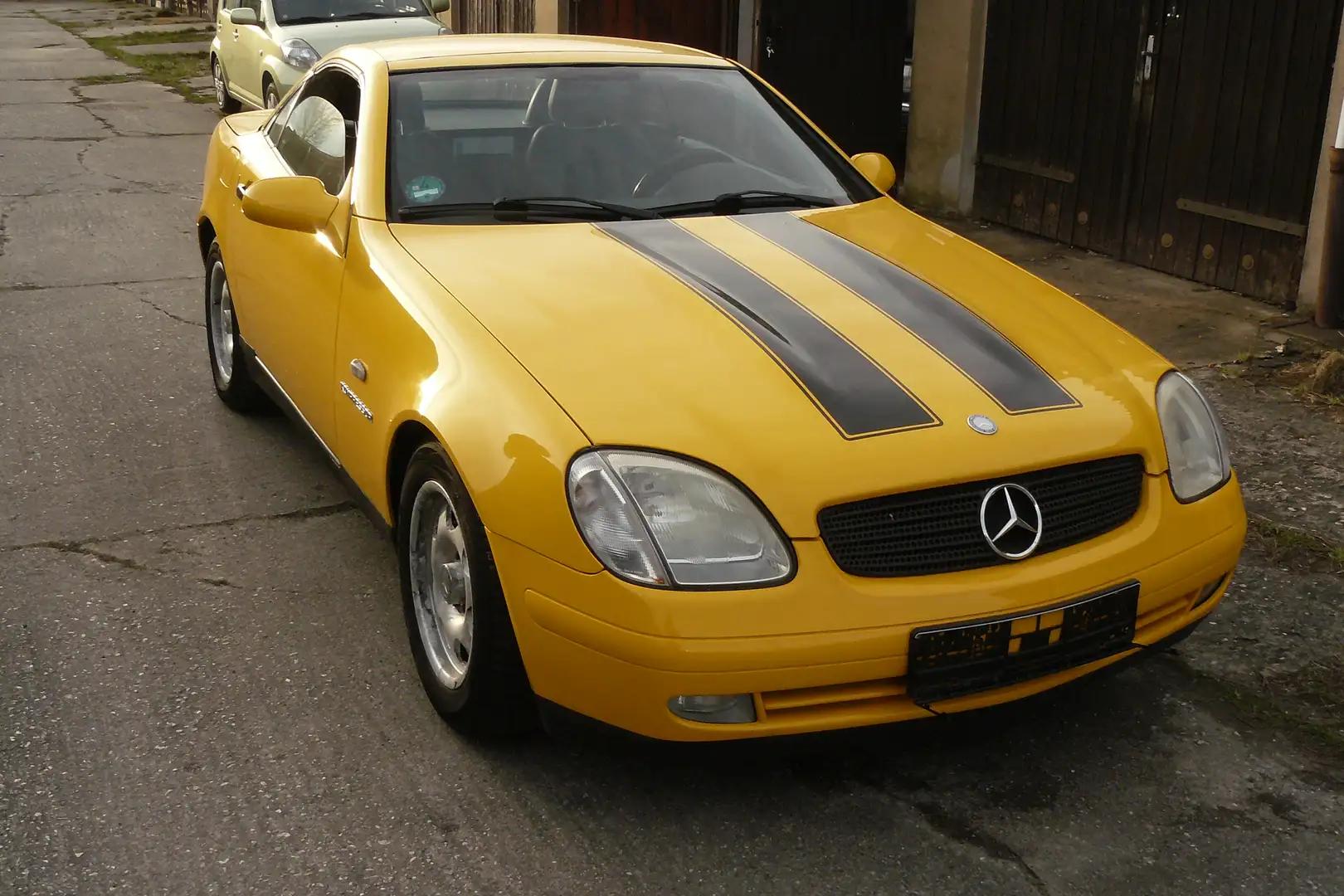 Mercedes-Benz SLK 230 SLK 230 Kompressor Amarillo - 1