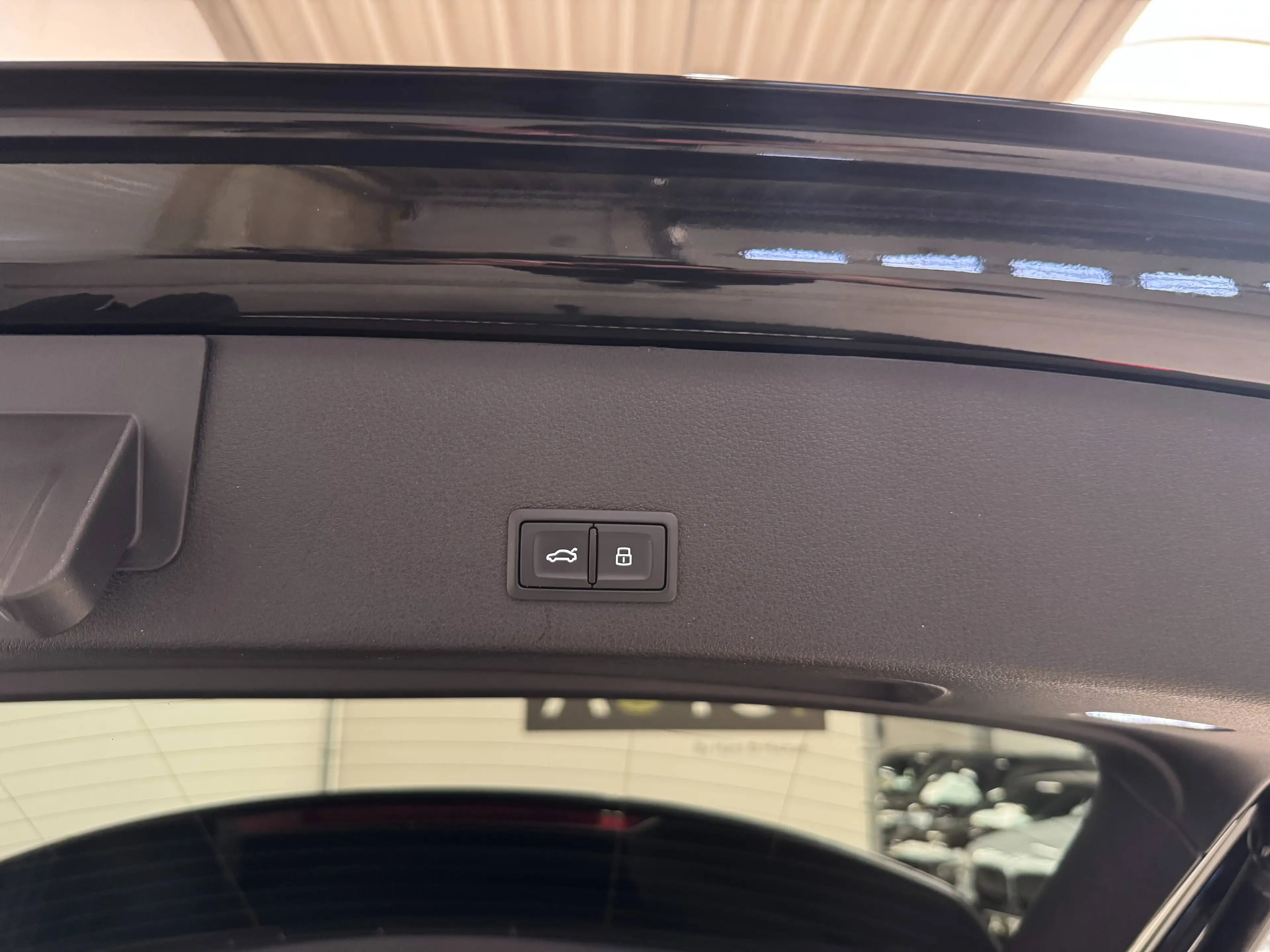 Audi Q8 e-tron 55 e-Tron Quattro S line *LEDER*PANO*360CAM* — photo 30