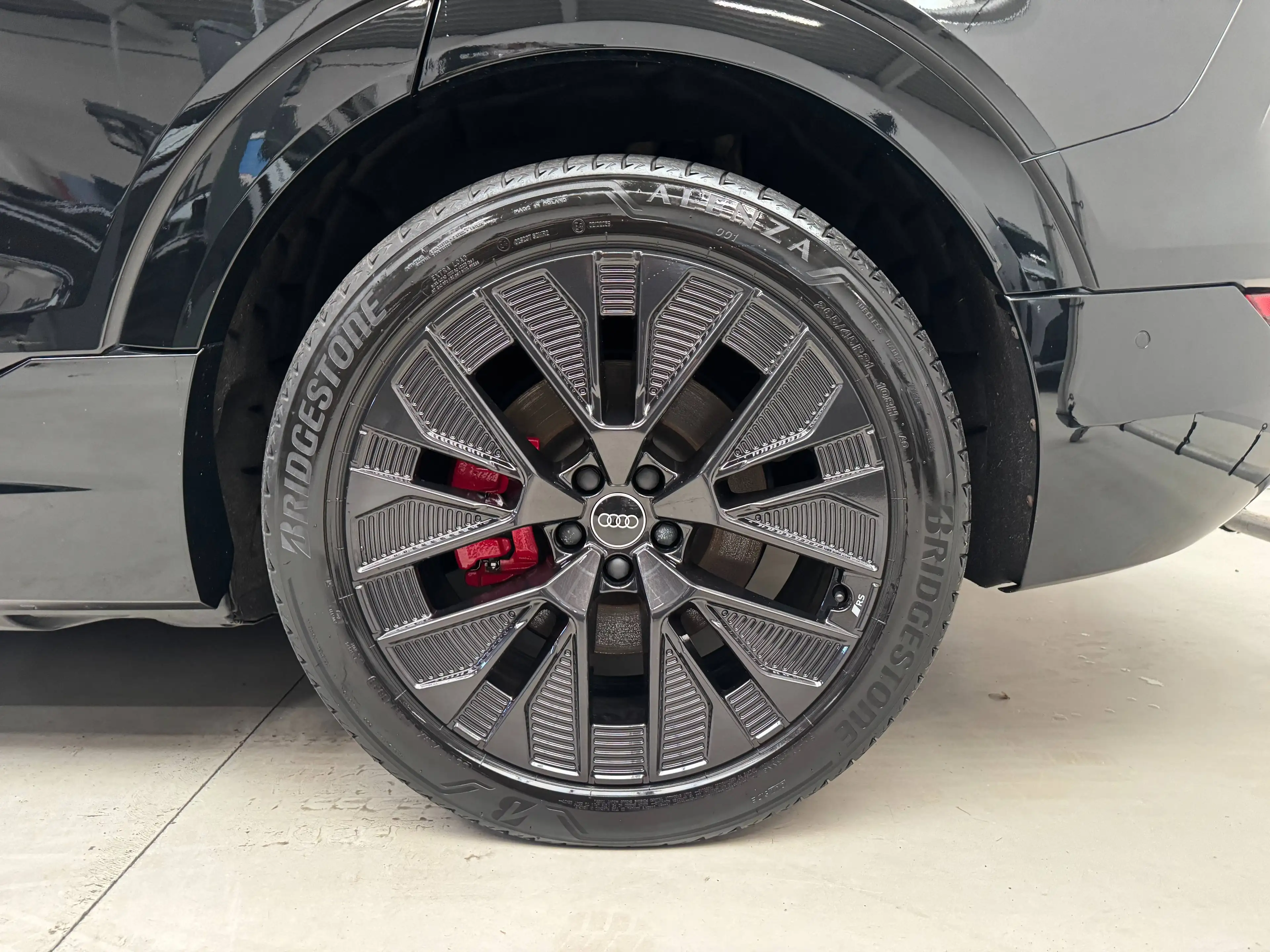 Audi Q8 e-tron 55 e-Tron Quattro S line *LEDER*PANO*360CAM* — photo 35