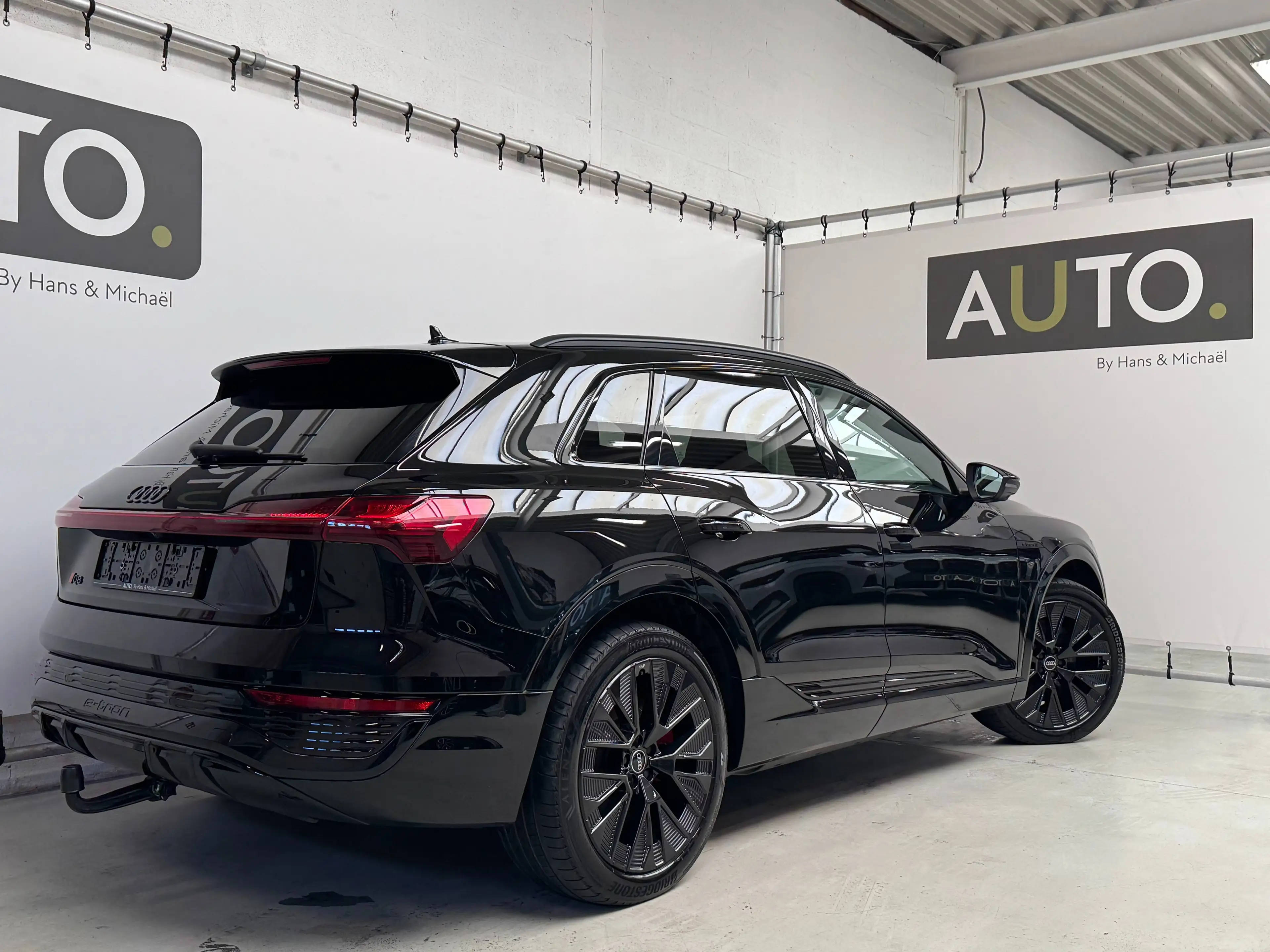 Audi Q8 e-tron 55 e-Tron Quattro S line *LEDER*PANO*360CAM* — photo 36