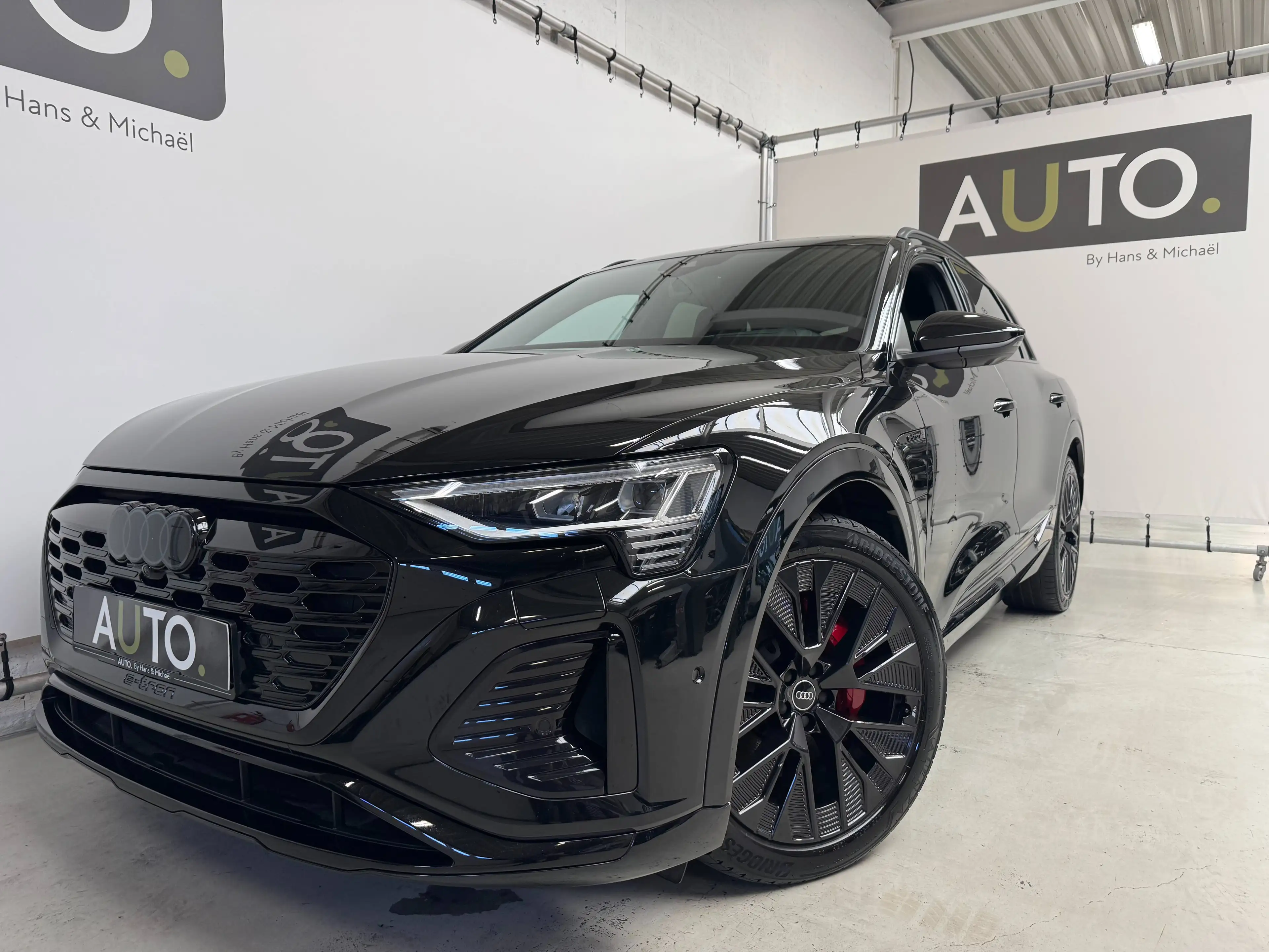 Audi Q8 e-tron 55 e-Tron Quattro S line *LEDER*PANO*360CAM* — photo 32