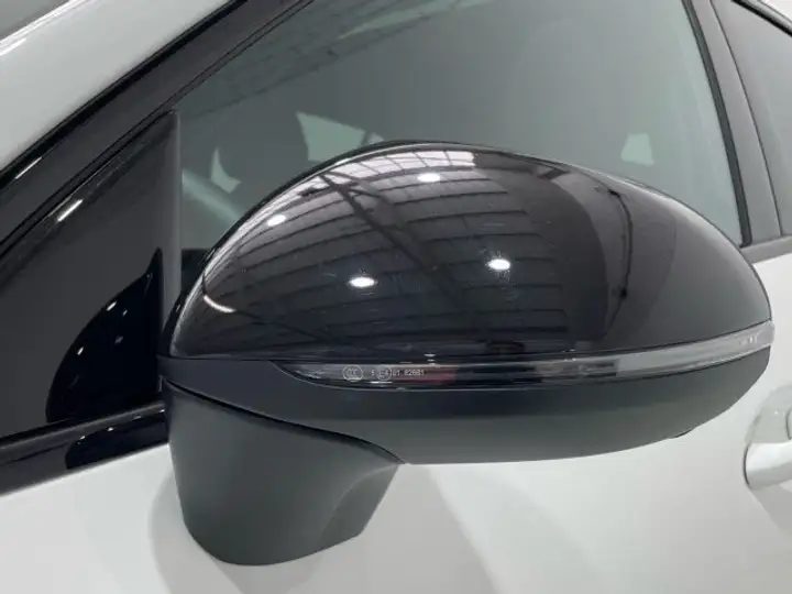 Mercedes-Benz GLC 2025, foto 18